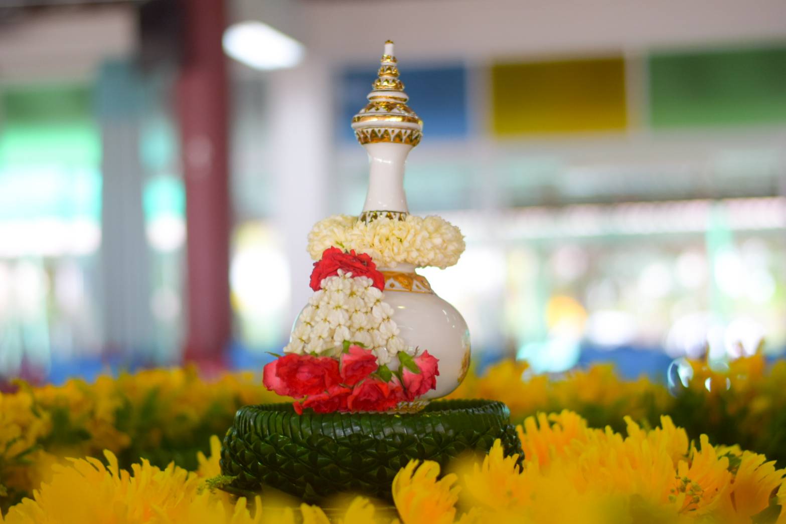 #สร้างสรรค์ชุมชน คนพช.น่าน# ร่วมประกอบพิธีเวียนเทียนสมโภชน้ำพระพุทธมนต์ศักดิ์สิทธิ์ เนื่องในโอกาสพระราชพิธีมหามงคลเฉลิมพระชนมพรรษา พระบาทสมเด็จพระเจ้าอยู่หัว 6 รอบ 28 กรกฎาคม 2567