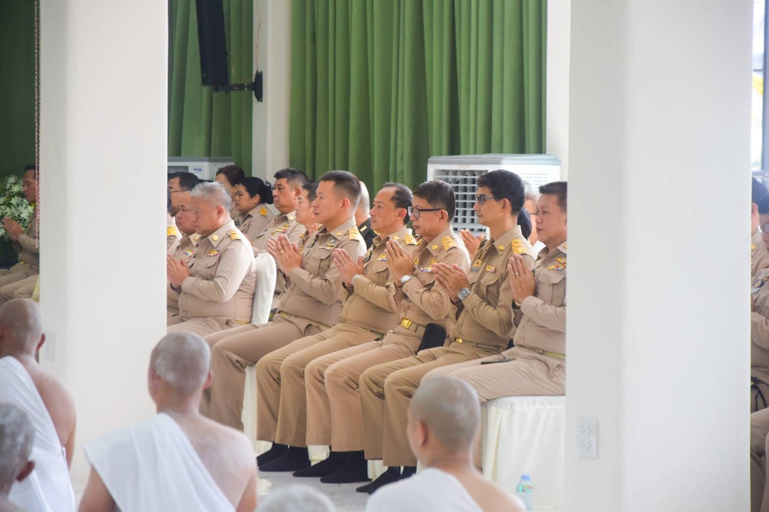 #สร้างสรรค์ชุมชน คนพช.น่าน# พช.น่าน ร่วมพิธีปลงผม และบายศรีสู่ขวัญนาคโครงการบรรพชาอุปสมบท เฉลิมพระเกียรติพระบาทสมเด็จพระเจ้าอยู่หัว เนื่องในโอกาสพระราชพิธีมหามงคล เฉลิมพระชนมพรรษา 6 รอบ 28 กรกฎาคม 2567