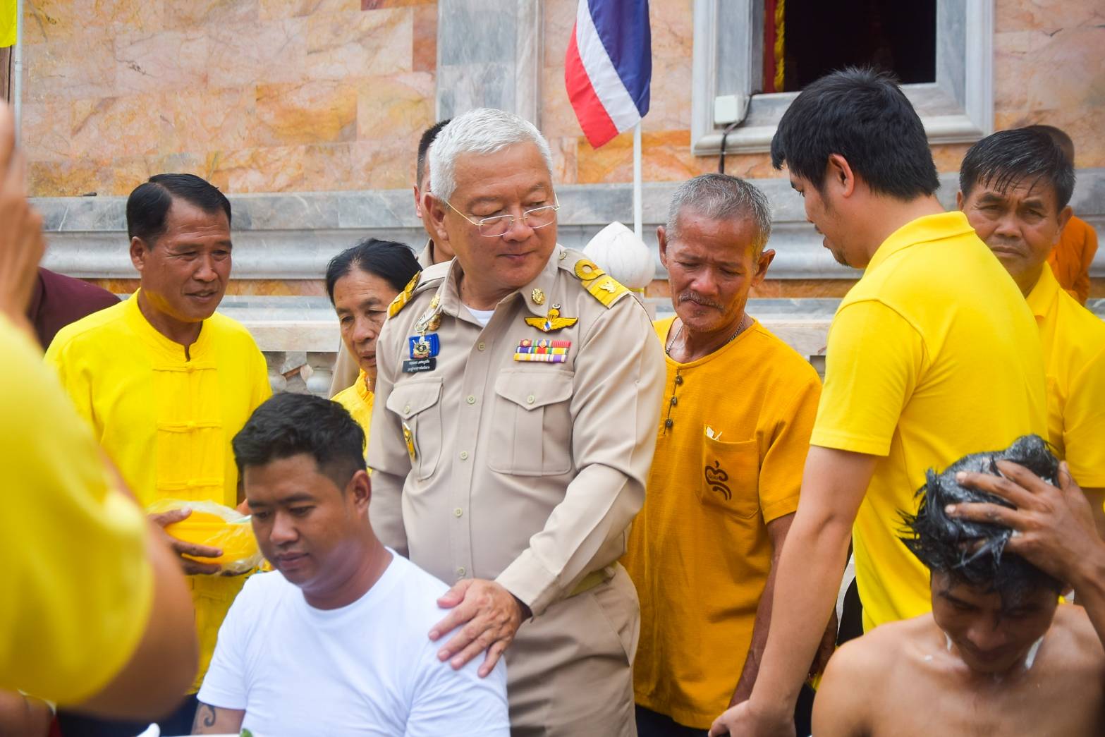 #สร้างสรรค์ชุมชน คนพช.น่าน# พช.น่าน ร่วมพิธีปลงผม และบายศรีสู่ขวัญนาคโครงการบรรพชาอุปสมบท เฉลิมพระเกียรติพระบาทสมเด็จพระเจ้าอยู่หัว เนื่องในโอกาสพระราชพิธีมหามงคล เฉลิมพระชนมพรรษา 6 รอบ 28 กรกฎาคม 2567