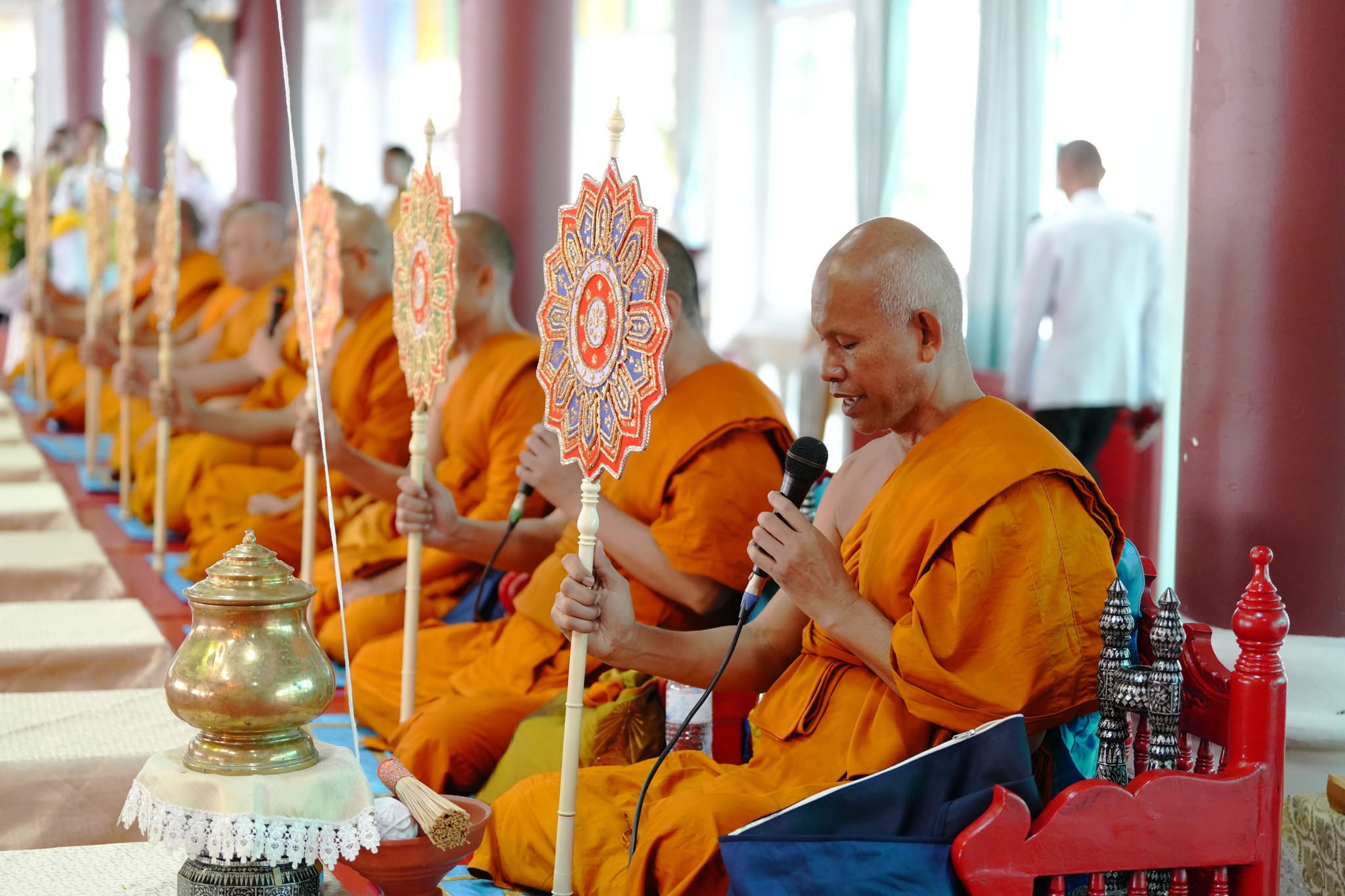 #สร้างสรรค์ชุมชน คนพช.น่าน# ร่วมประกอบพิธีเวียนเทียนสมโภชน้ำพระพุทธมนต์ศักดิ์สิทธิ์ เนื่องในโอกาสพระราชพิธีมหามงคลเฉลิมพระชนมพรรษา พระบาทสมเด็จพระเจ้าอยู่หัว 6 รอบ 28 กรกฎาคม 2567