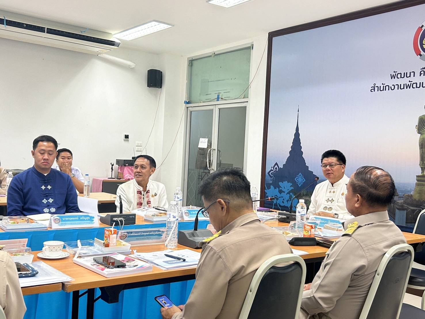 (#)สร้างสรรค์ชุมชน คนพช.น่าน(#) พช.น่านดำเนินการคัดเลือกคนกองทุนพัฒนาบทบาทสตรีดีเด่นระดับ เขตตรวจราชการที่ 16 กลุ่มจังหวัดภาคเหนือตอนบน 2