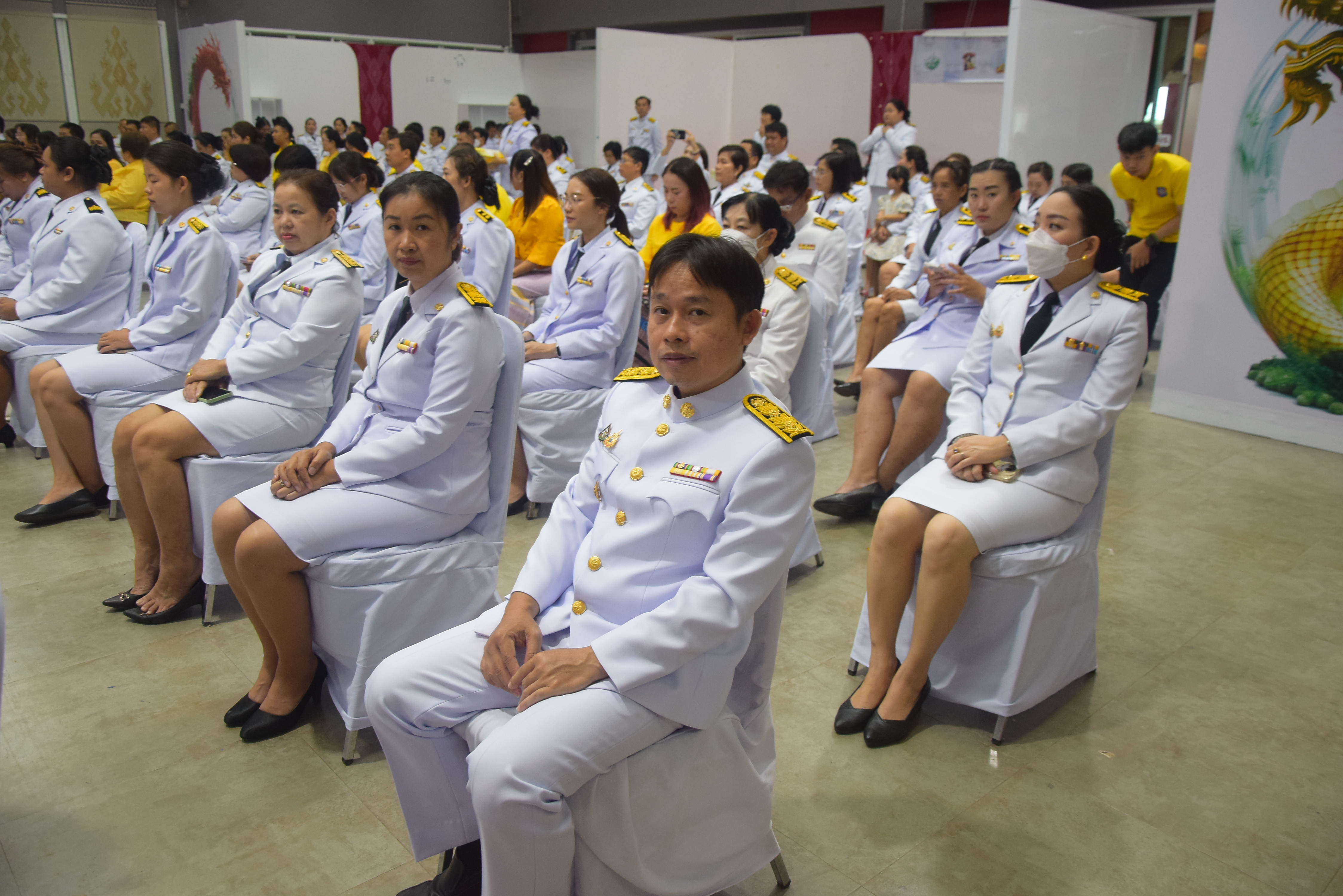 (#)สร้างสรรค์ชุมชน คนพช.น่าน(#) พช.น่าน ร่วมพิธีทางศาสนามหามงคลทำบุญตักบาตร และพิธีถวายสัตย์ปฏิญาณเพื่อเป็นข้าราชการที่ดีและพลังของแผ่นดิน เฉลิมพระเกียรติพระบาทสมเด็จพระเจ้าอยู่หัว เนื่องในโอกาสพระราชพิธีมหามงคลเฉลิมพระชนมพรรษา 6 รอบ 28 กรกฎาคม 2567