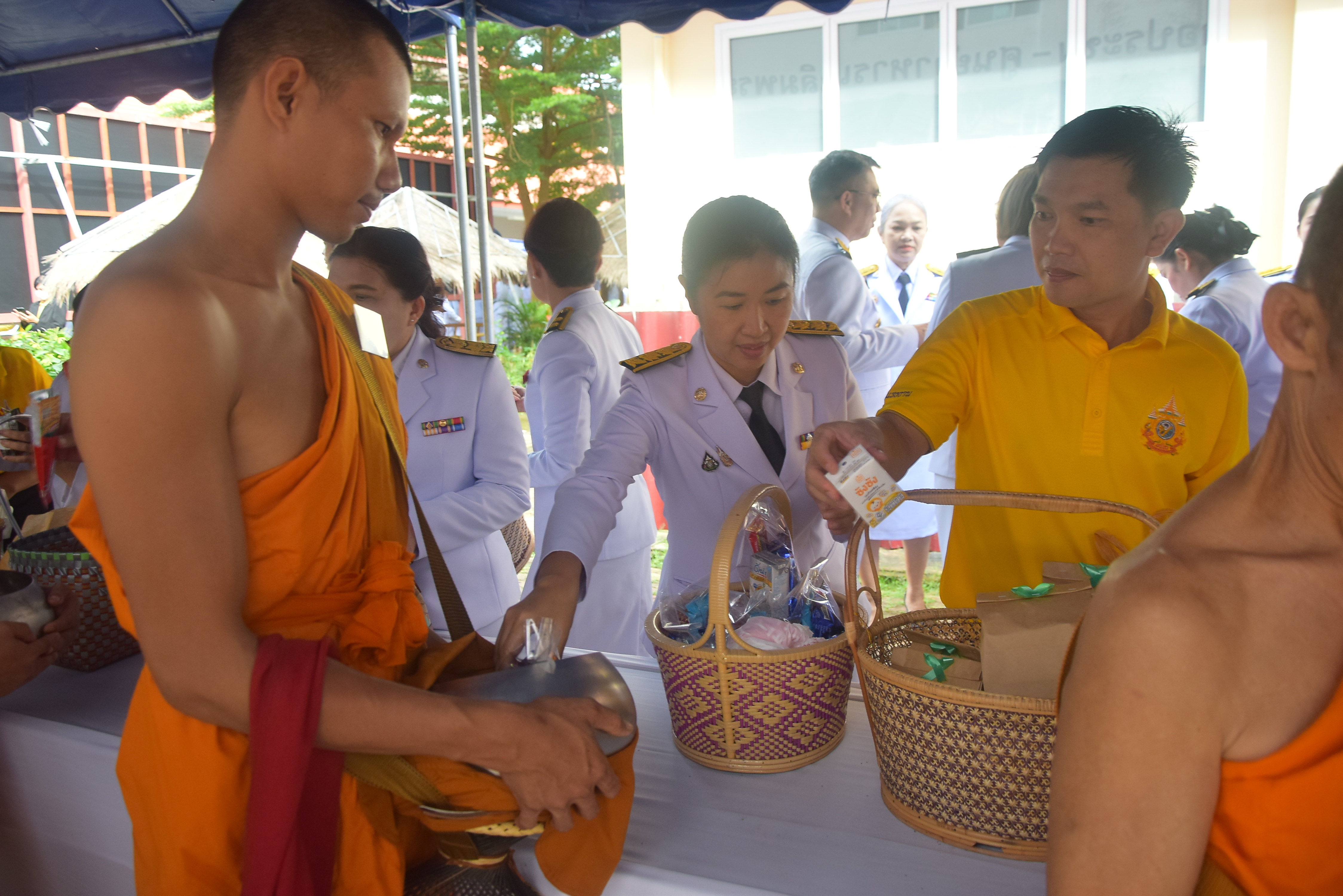 (#)สร้างสรรค์ชุมชน คนพช.น่าน(#) พช.น่าน ร่วมพิธีทางศาสนามหามงคลทำบุญตักบาตร และพิธีถวายสัตย์ปฏิญาณเพื่อเป็นข้าราชการที่ดีและพลังของแผ่นดิน เฉลิมพระเกียรติพระบาทสมเด็จพระเจ้าอยู่หัว เนื่องในโอกาสพระราชพิธีมหามงคลเฉลิมพระชนมพรรษา 6 รอบ 28 กรกฎาคม 2567