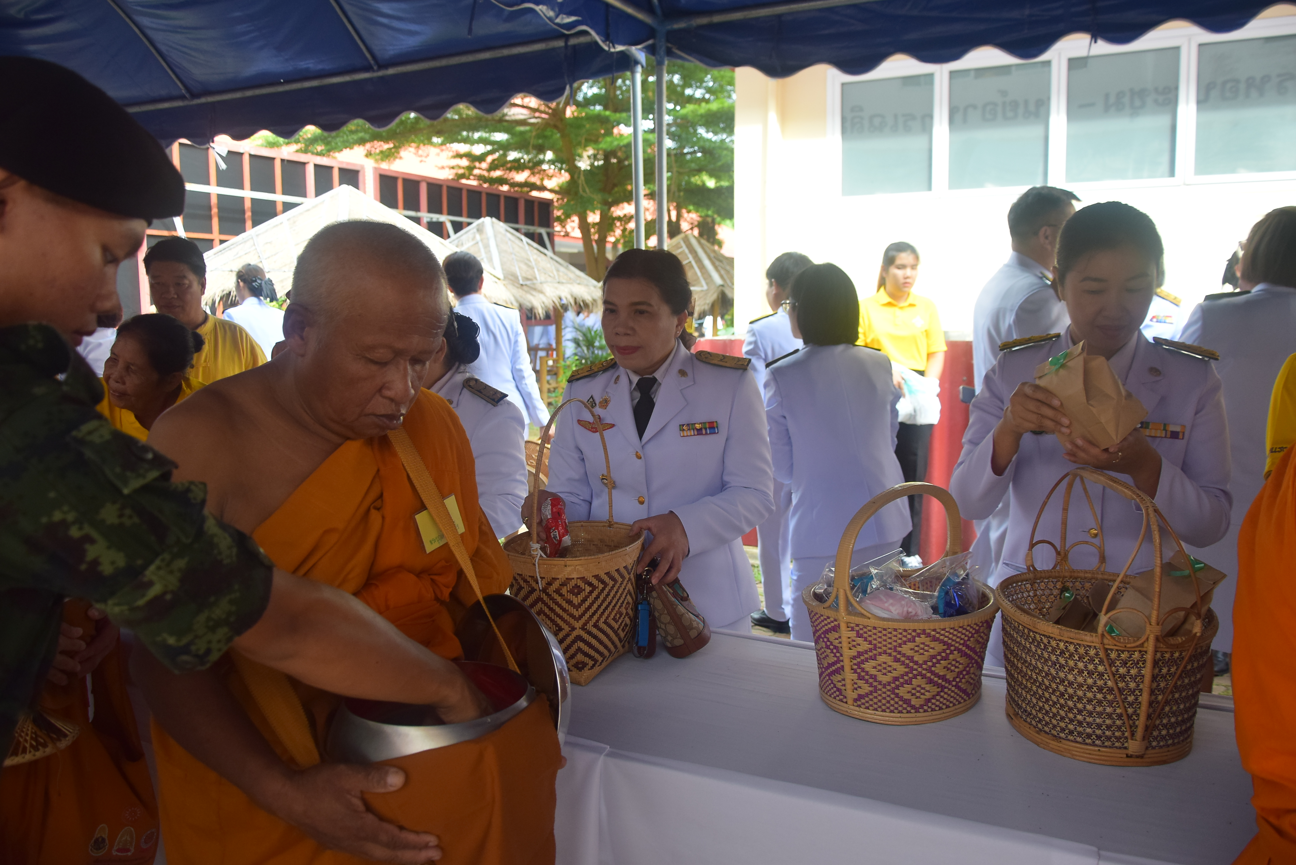 (#)สร้างสรรค์ชุมชน คนพช.น่าน(#) พช.น่าน ร่วมพิธีทางศาสนามหามงคลทำบุญตักบาตร และพิธีถวายสัตย์ปฏิญาณเพื่อเป็นข้าราชการที่ดีและพลังของแผ่นดิน เฉลิมพระเกียรติพระบาทสมเด็จพระเจ้าอยู่หัว เนื่องในโอกาสพระราชพิธีมหามงคลเฉลิมพระชนมพรรษา 6 รอบ 28 กรกฎาคม 2567