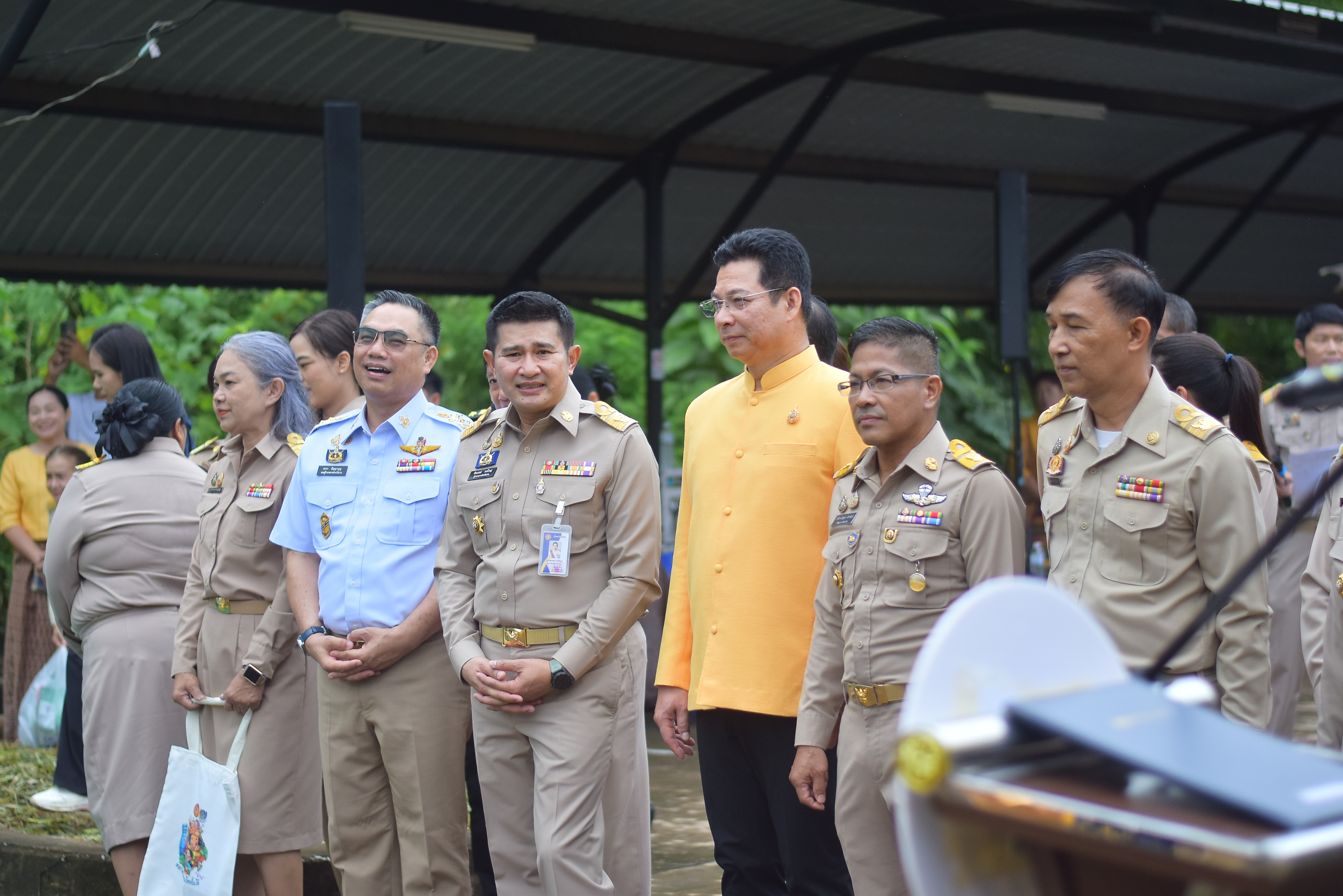 (#)สร้างสรรค์ชุมชน คนพช.น่าน(#) ผู้ว่าฯ น่าน เปิดงาน “กาดม่วนเมือง ศาลากลาง” เสริมเศรษฐกิจฐานราก ช่วยเหลือเกษตรกรและผู้ประกอบการในชุมชน