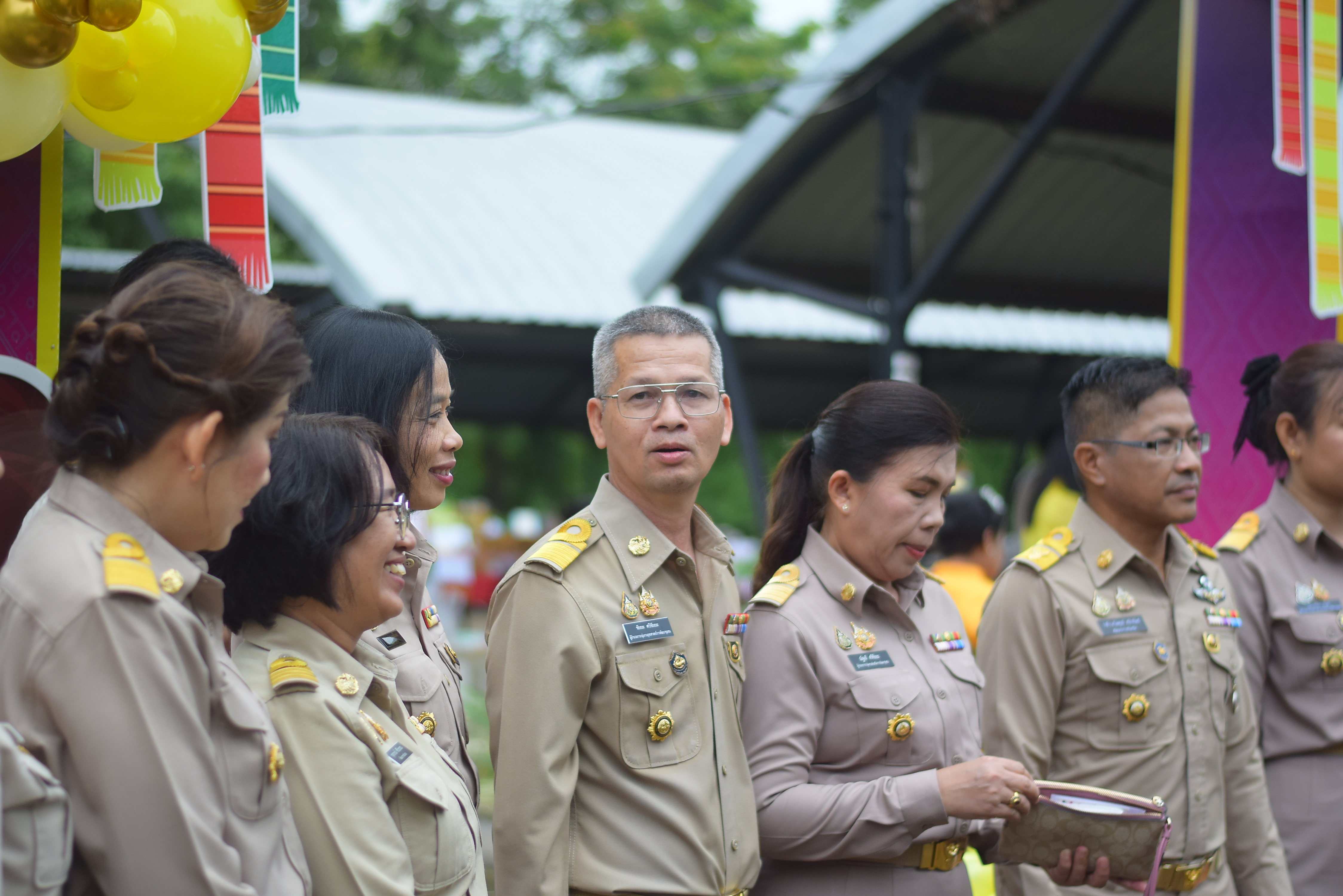 (#)สร้างสรรค์ชุมชน คนพช.น่าน(#) ผู้ว่าฯ น่าน เปิดงาน “กาดม่วนเมือง ศาลากลาง” เสริมเศรษฐกิจฐานราก ช่วยเหลือเกษตรกรและผู้ประกอบการในชุมชน