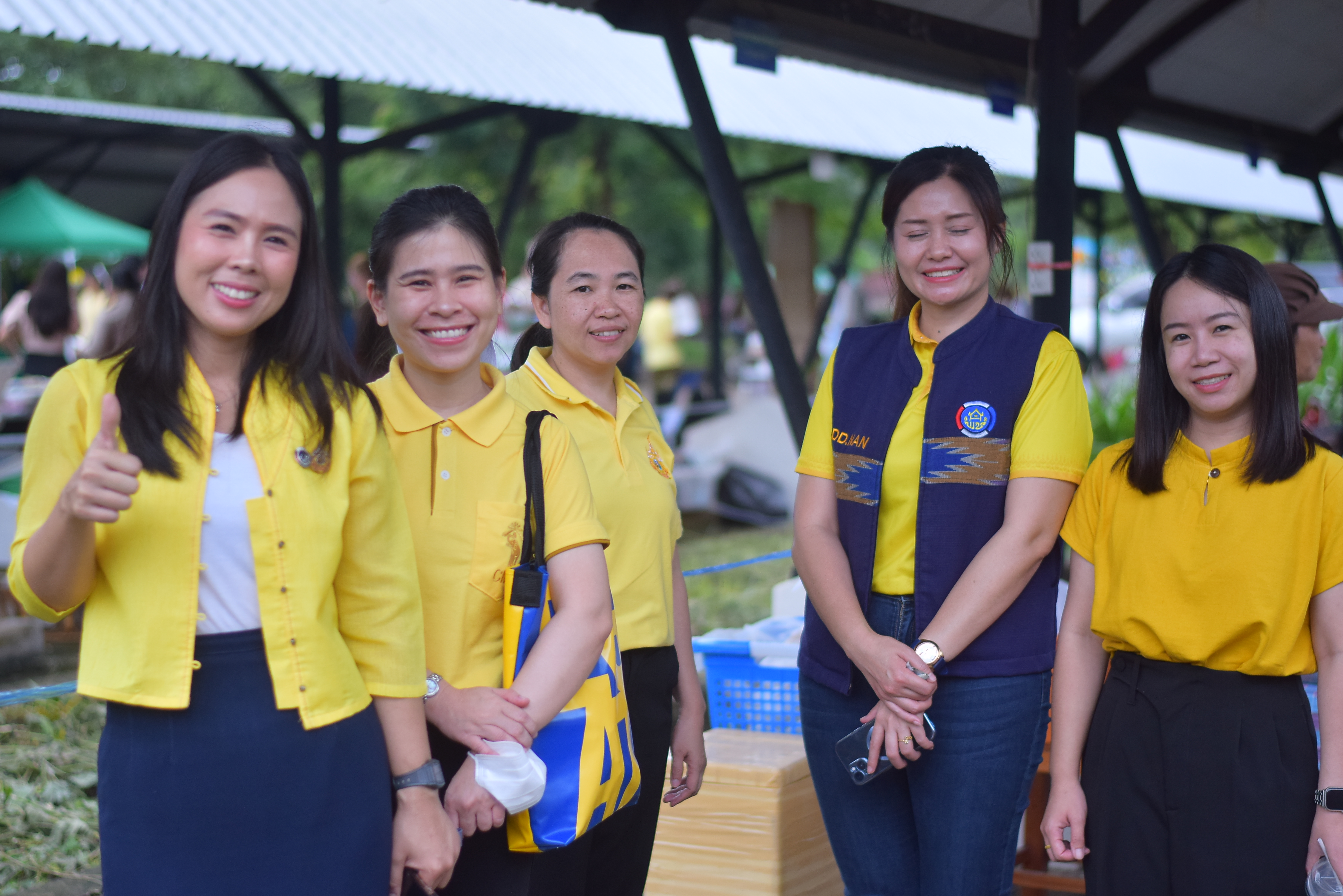 (#)สร้างสรรค์ชุมชน คนพช.น่าน(#) ผู้ว่าฯ น่าน เปิดงาน “กาดม่วนเมือง ศาลากลาง” เสริมเศรษฐกิจฐานราก ช่วยเหลือเกษตรกรและผู้ประกอบการในชุมชน