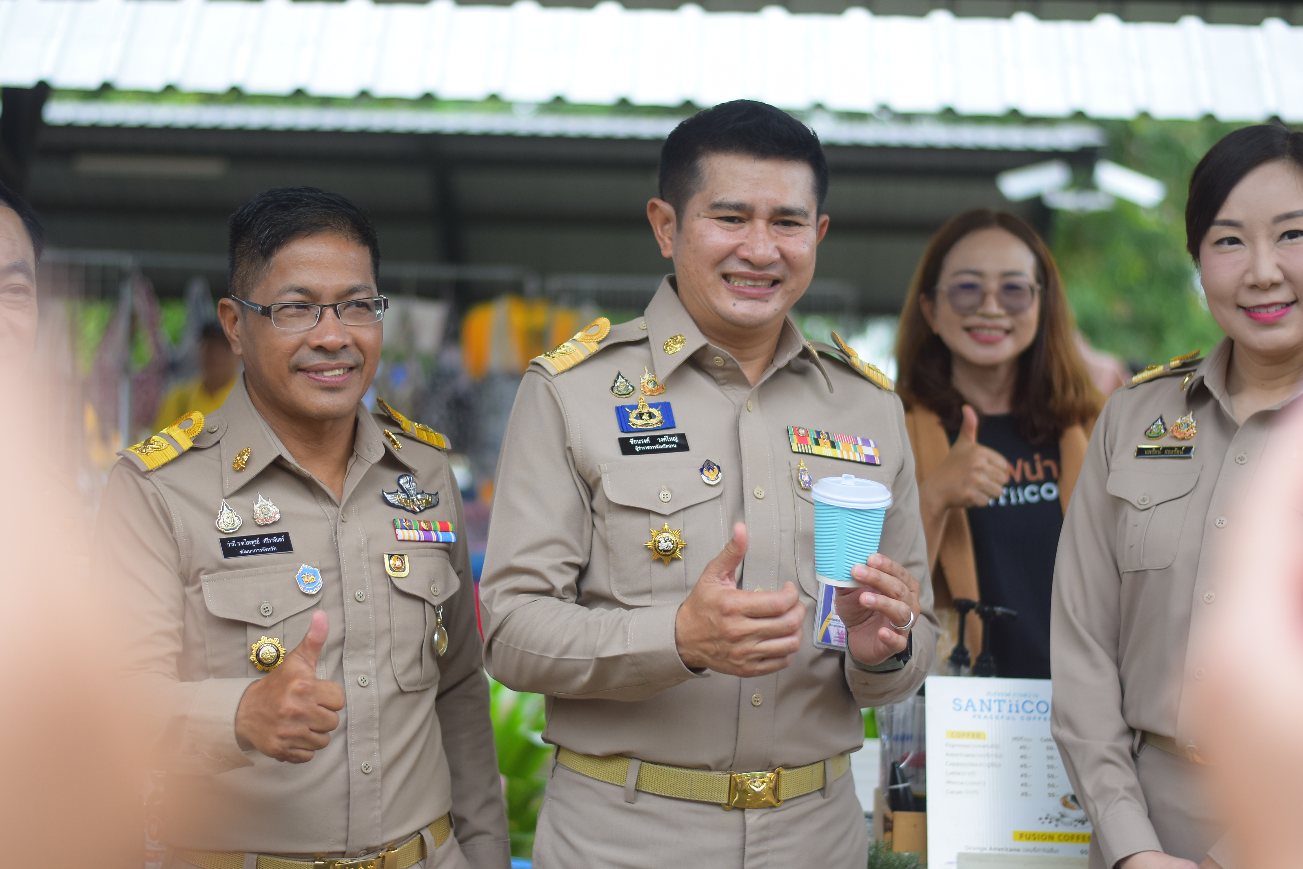 (#)สร้างสรรค์ชุมชน คนพช.น่าน(#) ผู้ว่าฯ น่าน เปิดงาน “กาดม่วนเมือง ศาลากลาง” เสริมเศรษฐกิจฐานราก ช่วยเหลือเกษตรกรและผู้ประกอบการในชุมชน