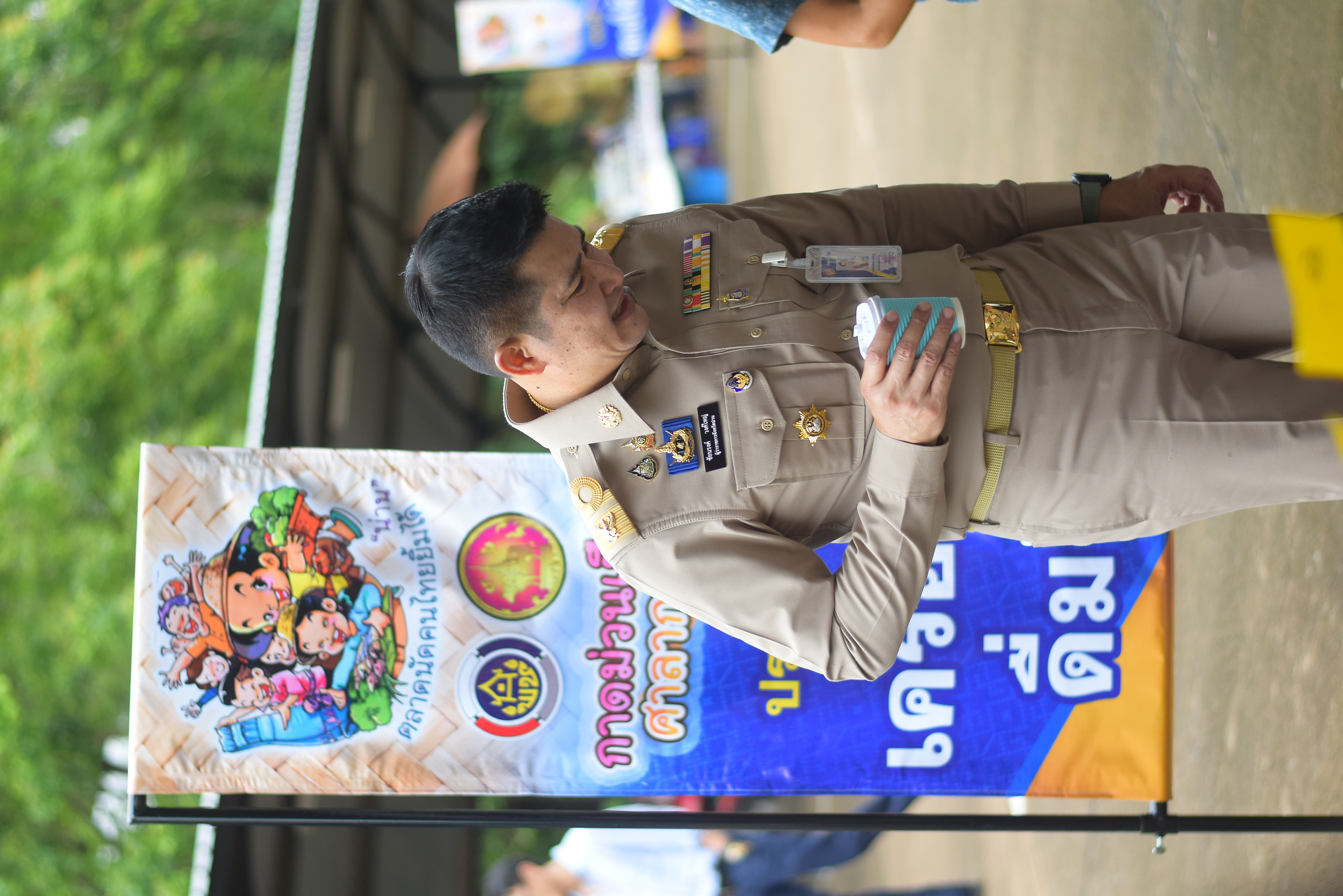 (#)สร้างสรรค์ชุมชน คนพช.น่าน(#) ผู้ว่าฯ น่าน เปิดงาน “กาดม่วนเมือง ศาลากลาง” เสริมเศรษฐกิจฐานราก ช่วยเหลือเกษตรกรและผู้ประกอบการในชุมชน