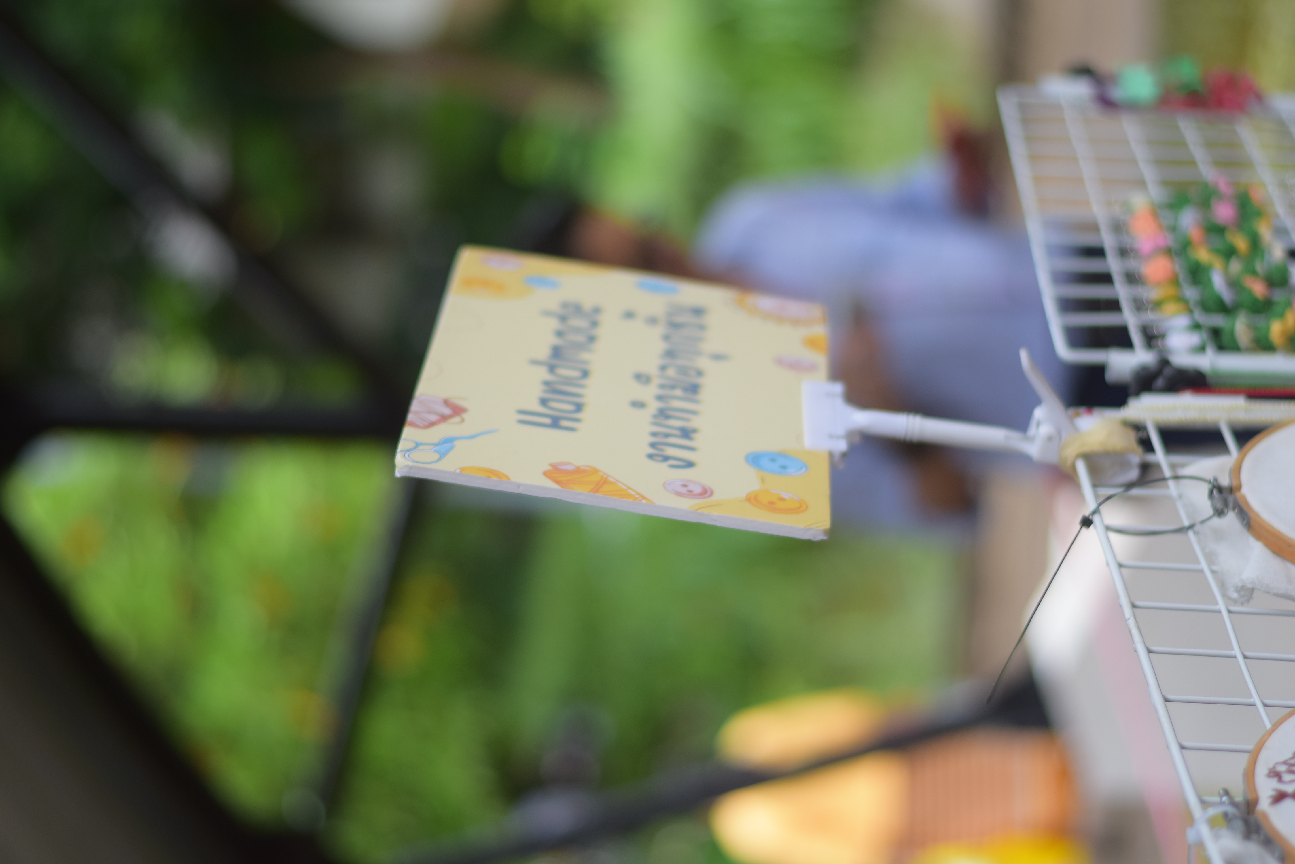 (#)สร้างสรรค์ชุมชน คนพช.น่าน(#) ผู้ว่าฯ น่าน เปิดงาน “กาดม่วนเมือง ศาลากลาง” เสริมเศรษฐกิจฐานราก ช่วยเหลือเกษตรกรและผู้ประกอบการในชุมชน