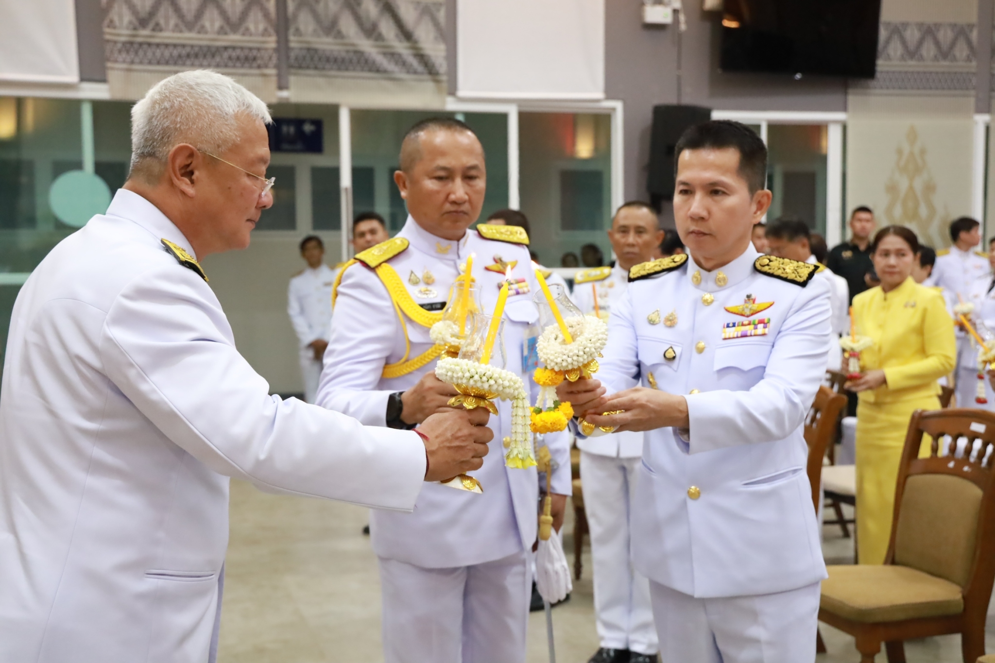 (#)สร้างสรรค์ชุมชน คนพช.น่าน(#) พช.น่าน ร่วมพิธีถวายเครื่องราชสักการะ และพิธีจุดเทียนถวายพระพรชัยมงคล เนื่องในโอกาส เฉลิมพระชนมพรรษาพระบาทสมเด็จพระเจ้าอยู่หัว