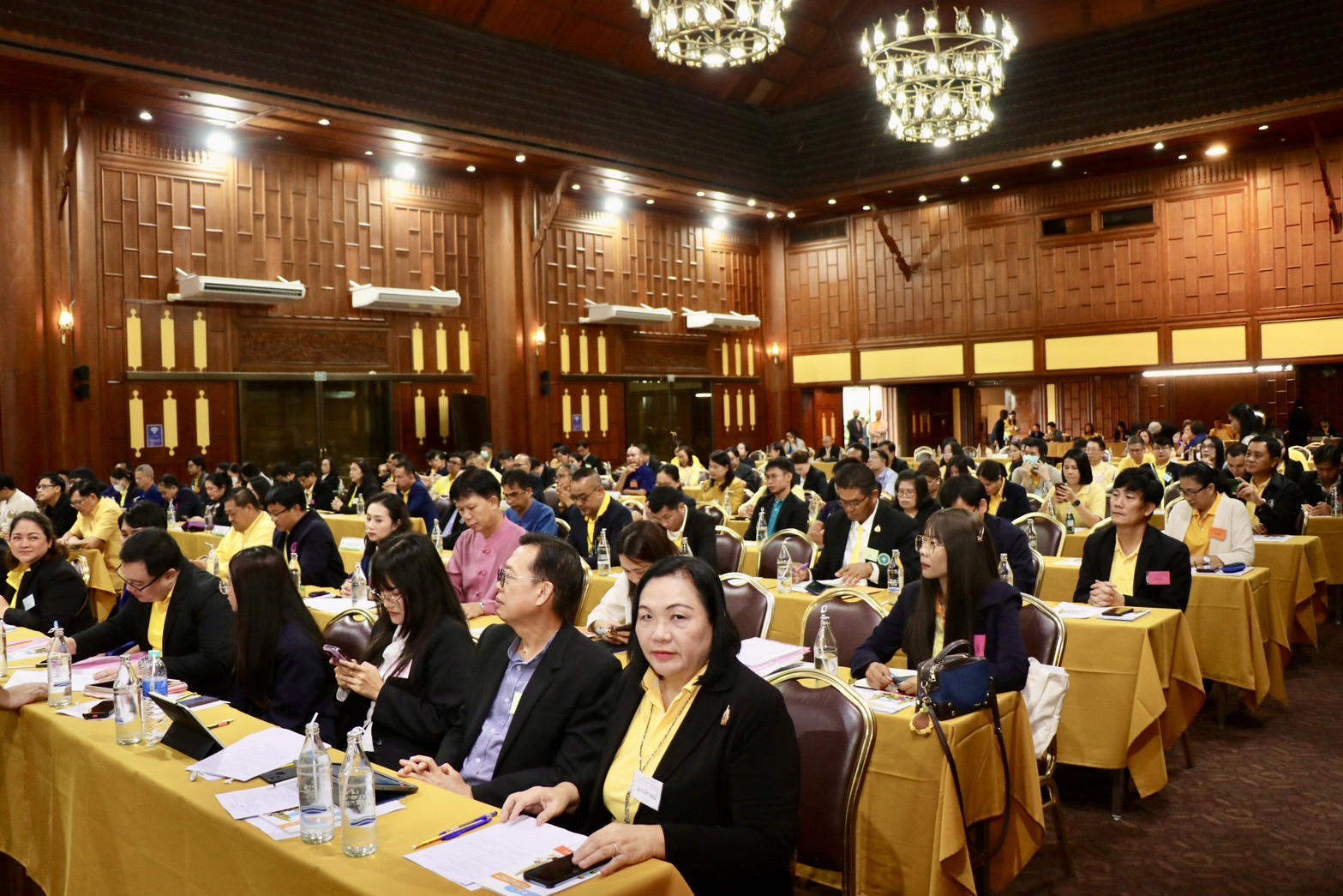 (#)สร้างสรรค์ชุมชน คน พช.น่าน (#) พช.น่าน ร่วมประชุมเชิงปฏิบัติการเพิ่มประสิทธิภาพเครือข่ายพลเมืองคุณภาพ ที่ จ.เชียงใหม่