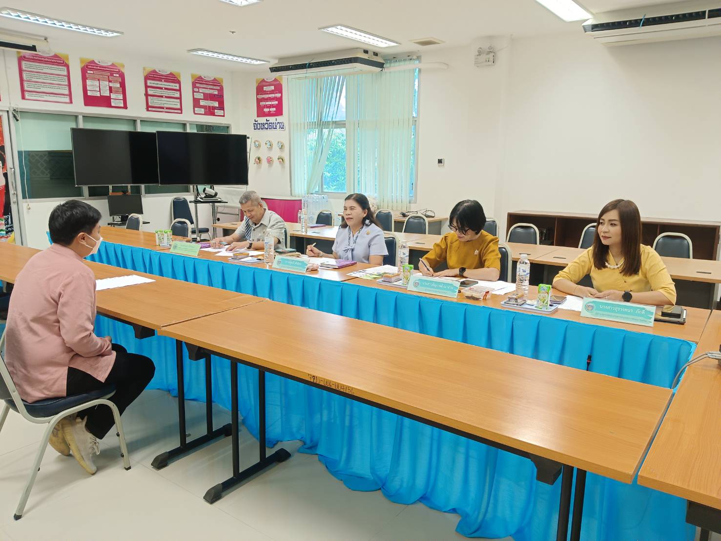 (#)สร้างสรรค์ชุมชน คนพช.น่าน(#) จังหวัดน่าน ดำเนินการสอบสัมภาษณ์ ในการคัดเลือกบุคคลเพื่อแต่งตั้งเป็นอาสาพัฒนา (อสพ.) รุ่น 76