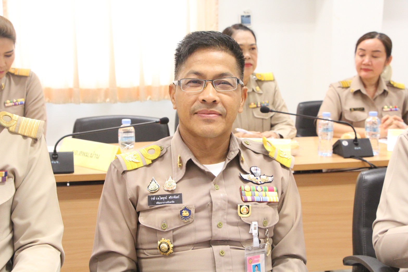 (#)สร้างสรรค์ชุมชน คนพช.น่าน(#) พช.น่าน ร่วมประชุมขับเคลื่อนการแก้ไขปัญหาในพื้นที่จังหวัดน่าน เพื่อทำให้ประชาชนมีความสุข โดยใช้ต้นแบบของอำเภอท่าวังผา