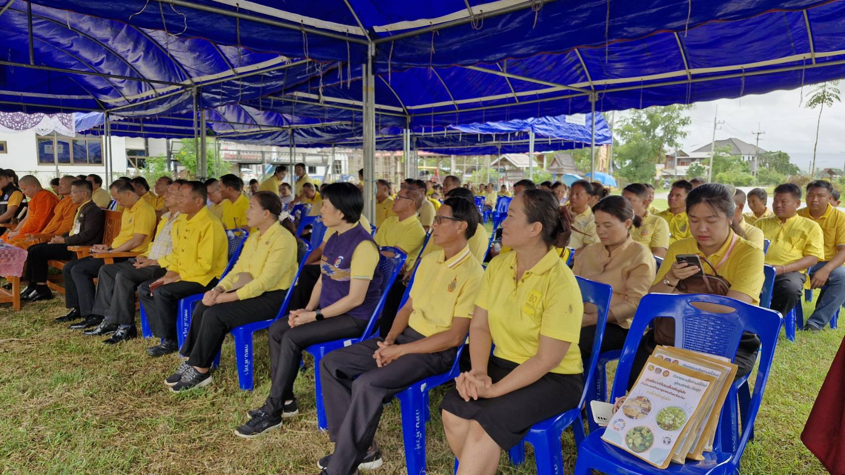 (#)สร้างสรรค์ชุมชน คนพช.น่าน(#) จังหวัดน่าน โครงการการขับเคลื่อนกิจกรรมการพัฒนาวิถีชีวิตเศรษฐกิจพอเพียง กิจกรรม การขับเคลื่อนกิจกรรมต่อยอดและขยายผลการน้อมนำแนวพระราชดำริของสมเด็จพระกนิษฐาธิราชเจ้า กรมสมเด็จพระเทพรัตนราชสุดา ฯ สยามบรมราชกุมารี สู่ปฏิบัติการปลูกผักสวนครัว เพื่อสร้างความมั่นคงทางอาหาร ประจำปีงบประมาณ พ.ศ. 2567 กิจกรรม “เส้นทางนี้มีผล ผู้คนรักกัน ปันสุข”