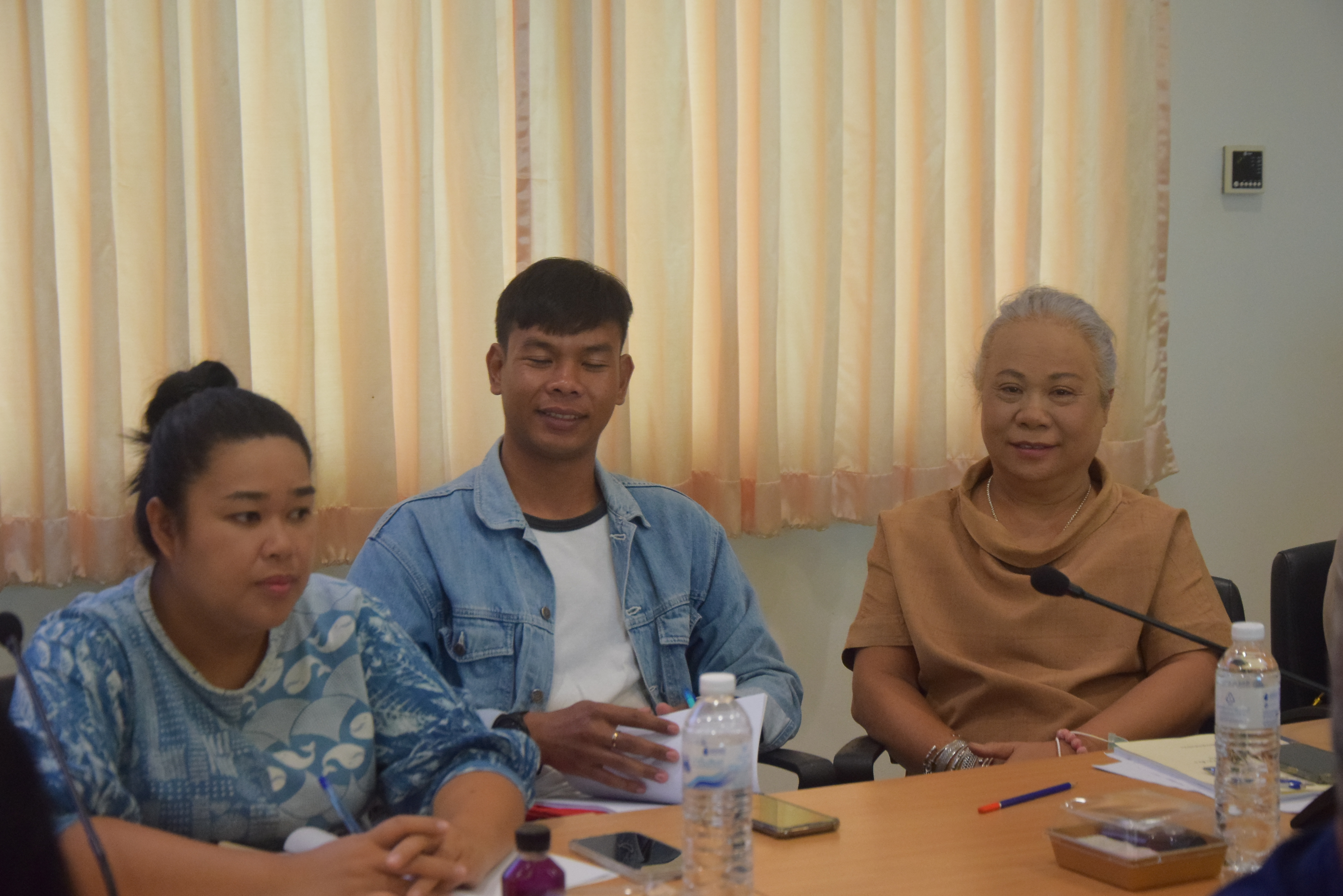 (#)สร้างสรรค์ชุมชน คน พช.น่าน (#) พช.น่าน ประชุมเพื่อชี้แจงแนวทางการคัดสรรสุดยอดหนึ่งตำบล หนึ่งผลิตภัณฑ์ไทย ปี พ.ศ. 2567 (OTOP Product Champion : OPC) ระดับจังหวัดน่าน