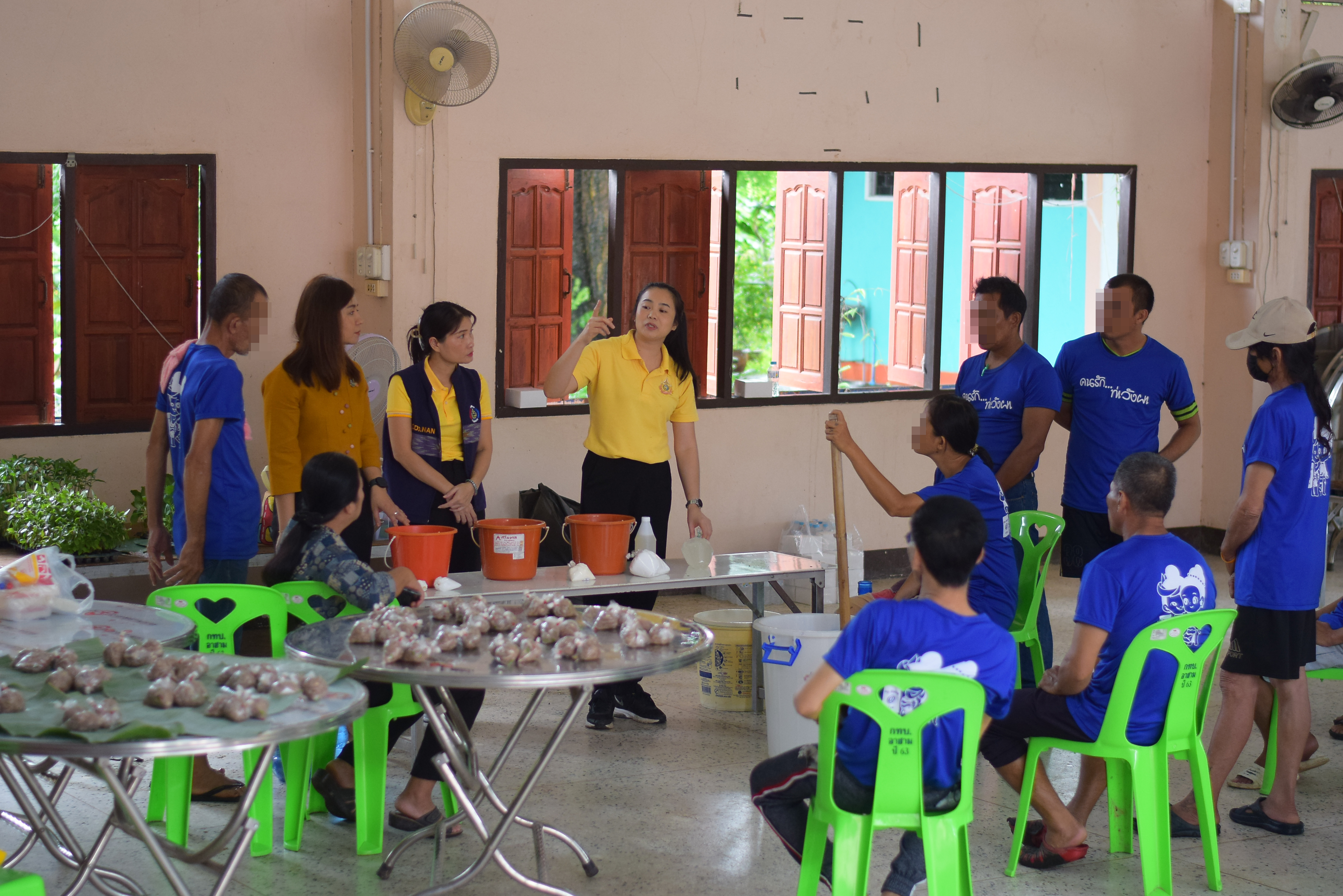 (#)สร้างสรรค์ชุมชน คนพช.น่าน(#) พช.น่าน ดำเนินโครงการเครือข่ายกองทุนแม่ของแผ่นดินระดับจังหวัด หนุนเสริมสัมมาชีพชุมชนแก่เยาวชนกลุ่มเสี่ยงหรือผู้ผ่านการบำบัด วันที่ 2