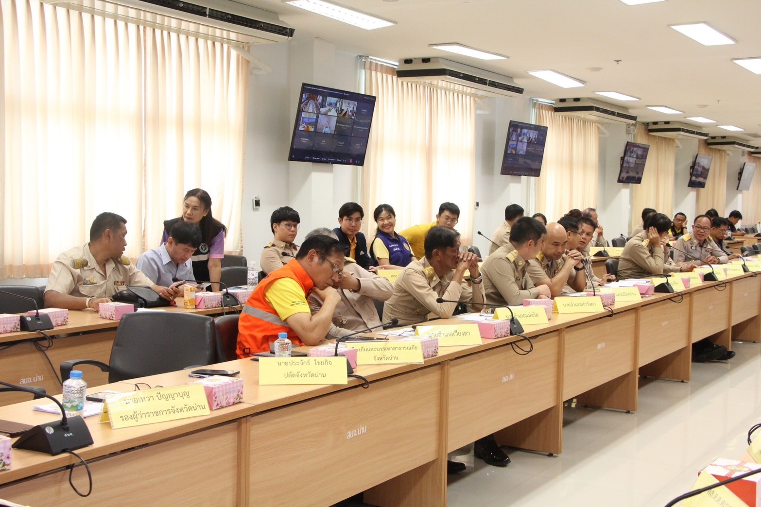 (#)สร้างสรรค์ชุมชน คน พช.น่าน (#) พช.น่าน ร่วมประชุมติดตามการปฎิบัติงานตามโครงการพัฒนาพื้นที่ต้นแบบจังหวัดน่าน