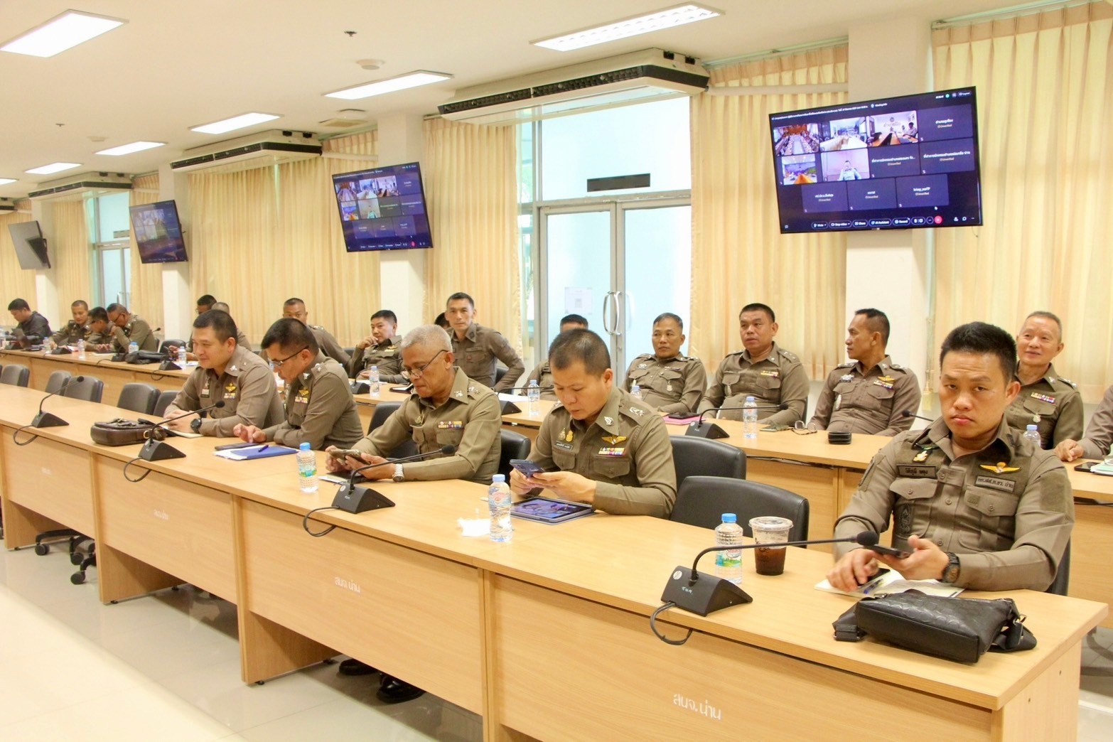 (#)สร้างสรรค์ชุมชน คน พช.น่าน (#) พช.น่าน ร่วมประชุมติดตามการปฎิบัติงานตามโครงการพัฒนาพื้นที่ต้นแบบจังหวัดน่าน