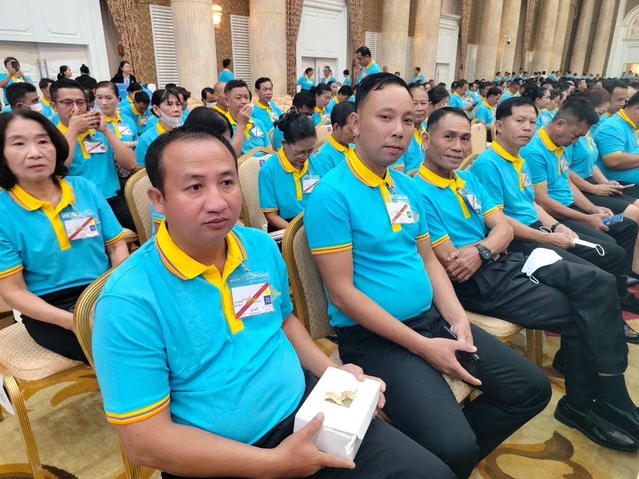 (#)สร้างสรรค์ชุมชน คนพช.น่าน(#) ผู้ว่าราชการจังหวัดน่าน นำต้นกล้ากองทุนแม่ของแผ่นดิน เฝ้ารับเสด็จฯ พระบาทสมเด็จพระเจ้าอยู่หัว และสมเด็จพระนางเจ้าฯ พระบรมราชินี และเข้าเฝ้าฯ รับพระราชทานเงินพระราชทานขวัญถุงกองทุนแม่ของแผ่นดิน ในงานมหกรรมกองทุนแม่ของแผ่นดิน ประจำปี 2567