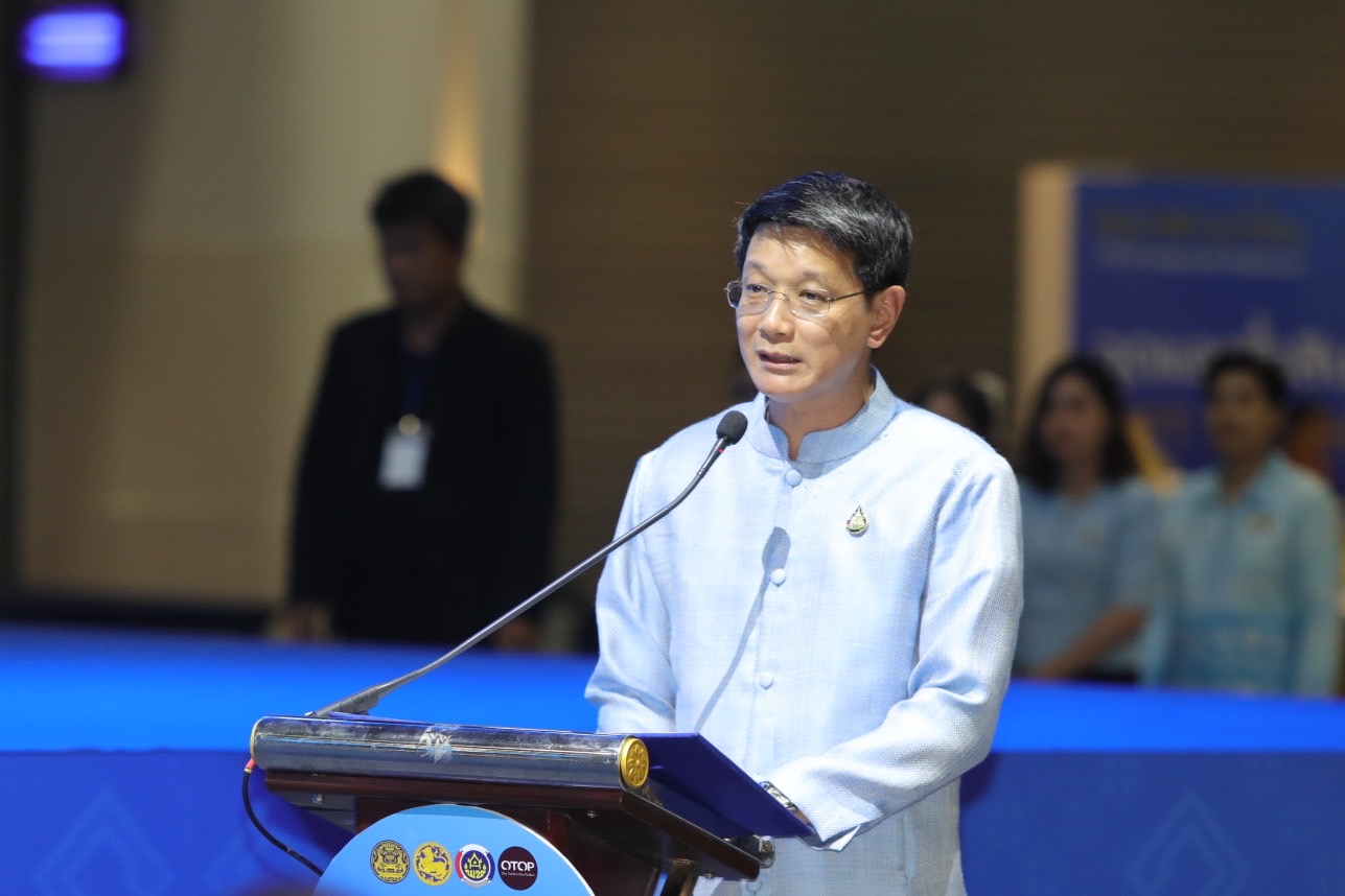 (#)สร้างสรรค์ชุมชน คนพช.น่าน(#) พช.น่าน เข้าร่วมกิจกรรมมอบโล่รางวัลให้แก่สตรีดีเด่นในการสนับสนุนการขับเคลื่อนนโยบายและภารกิจสำคัญกระทรวงมหาดไทย ประจำปี 2567