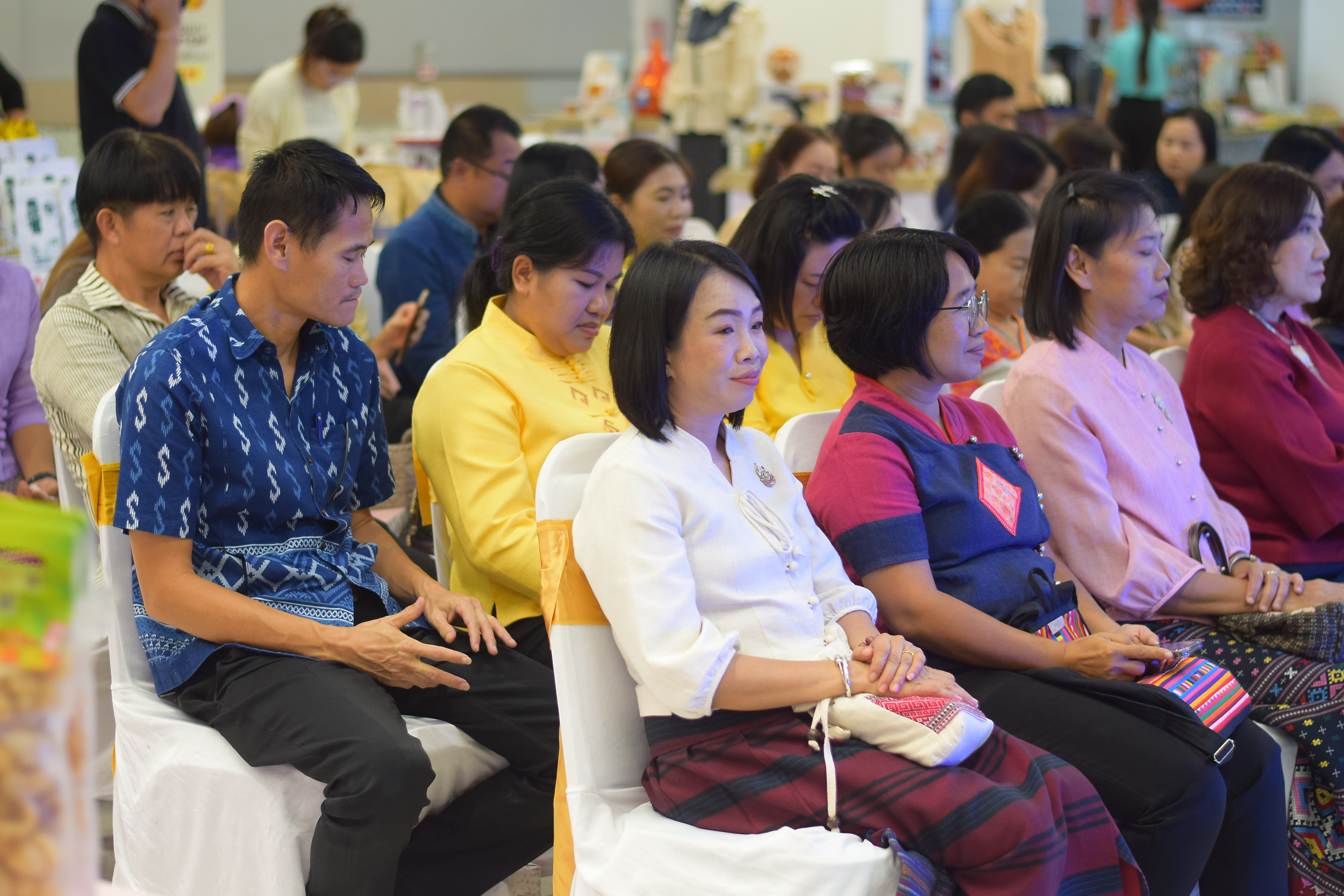 (#)สร้างสรรค์ชุมชน คน พช.น่าน (#) พช.น่าน เปิดกิจกรรมทดสอบตลาด OTOP พัฒนาผลิตภัณฑ์ท้องถิ่นสู่ระดับสากล – เครือข่าย KBO นำร่องยกระดับนวัตกรรมชุมชน