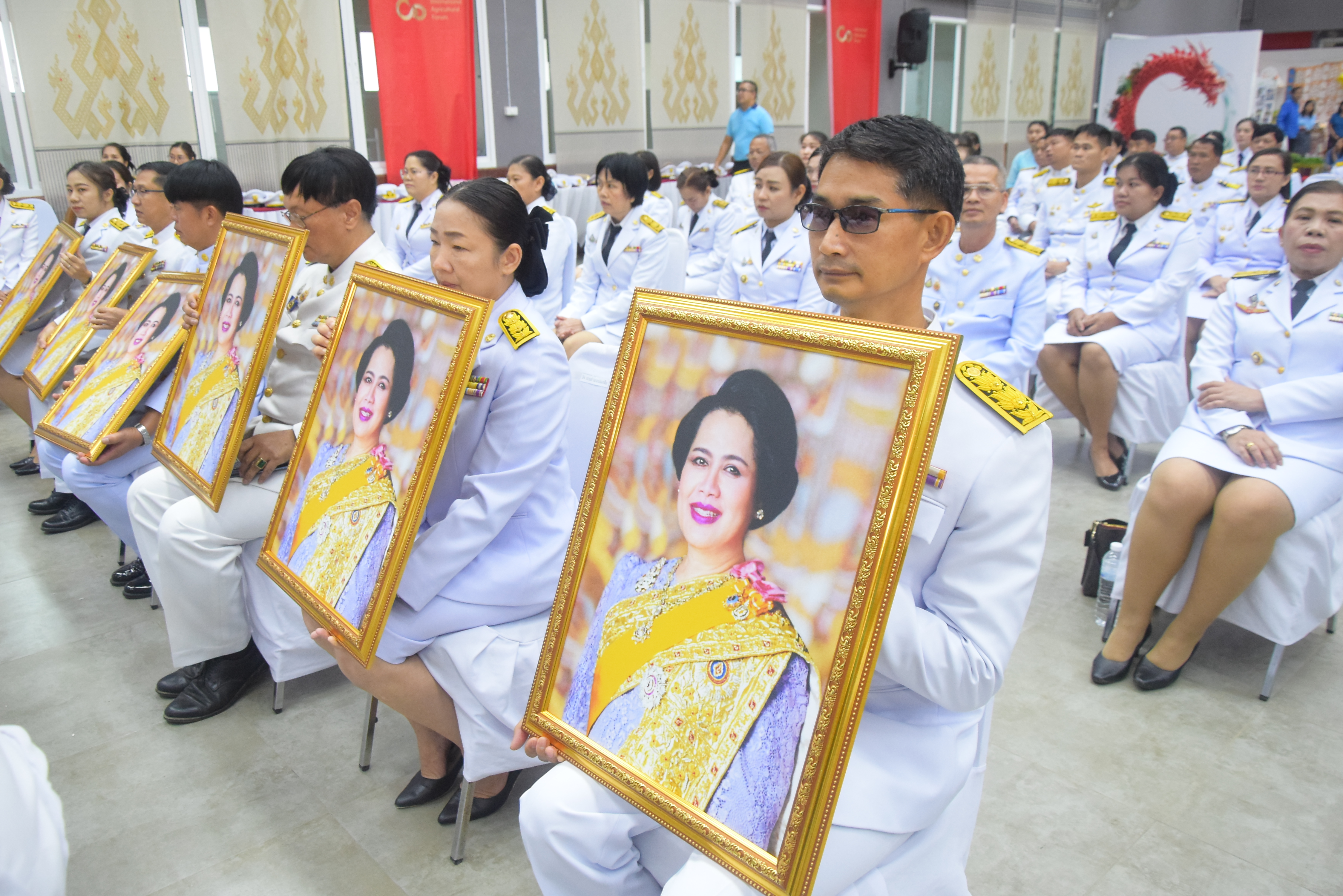 (#)สร้างสรรค์ชุมชน คนพช.น่าน(#) จังหวัดน่าน จัดพิธีมอบเงินพระราชทานขวัญถุงกองทุนแม่ของแผ่นดิน ประจำปี 2567  จังหวัดน่าน