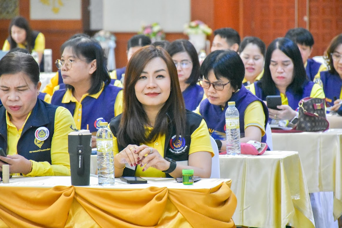 (#)สร้างสรรค์ชุมชน คนพช.น่าน(#) พช.น่าน ร่วมโครงการประชุมเชิงปฏิบัติการตรวจติดตามผลการดาเนินงานของหน่วยรับตรวจรายไตรมาส ไตรมาสที่ 4 เขตตรวจราชการที่ 16 กลุ่มจังหวัดภาคเหนือตอนบน 2 (วันที่1)