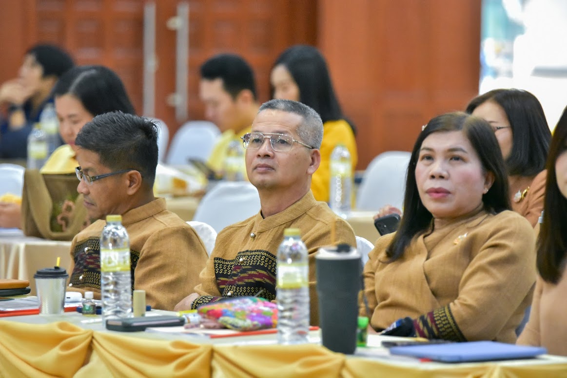 (#)สร้างสรรค์ชุมชน คนพช.น่าน(#) พช.น่าน ร่วมโครงการประชุมเชิงปฏิบัติการตรวจติดตามผลการดาเนินงานของหน่วยรับตรวจรายไตรมาส ไตรมาสที่ 4 เขตตรวจราชการที่ 16 กลุ่มจังหวัดภาคเหนือตอนบน 2 (วันที่2)