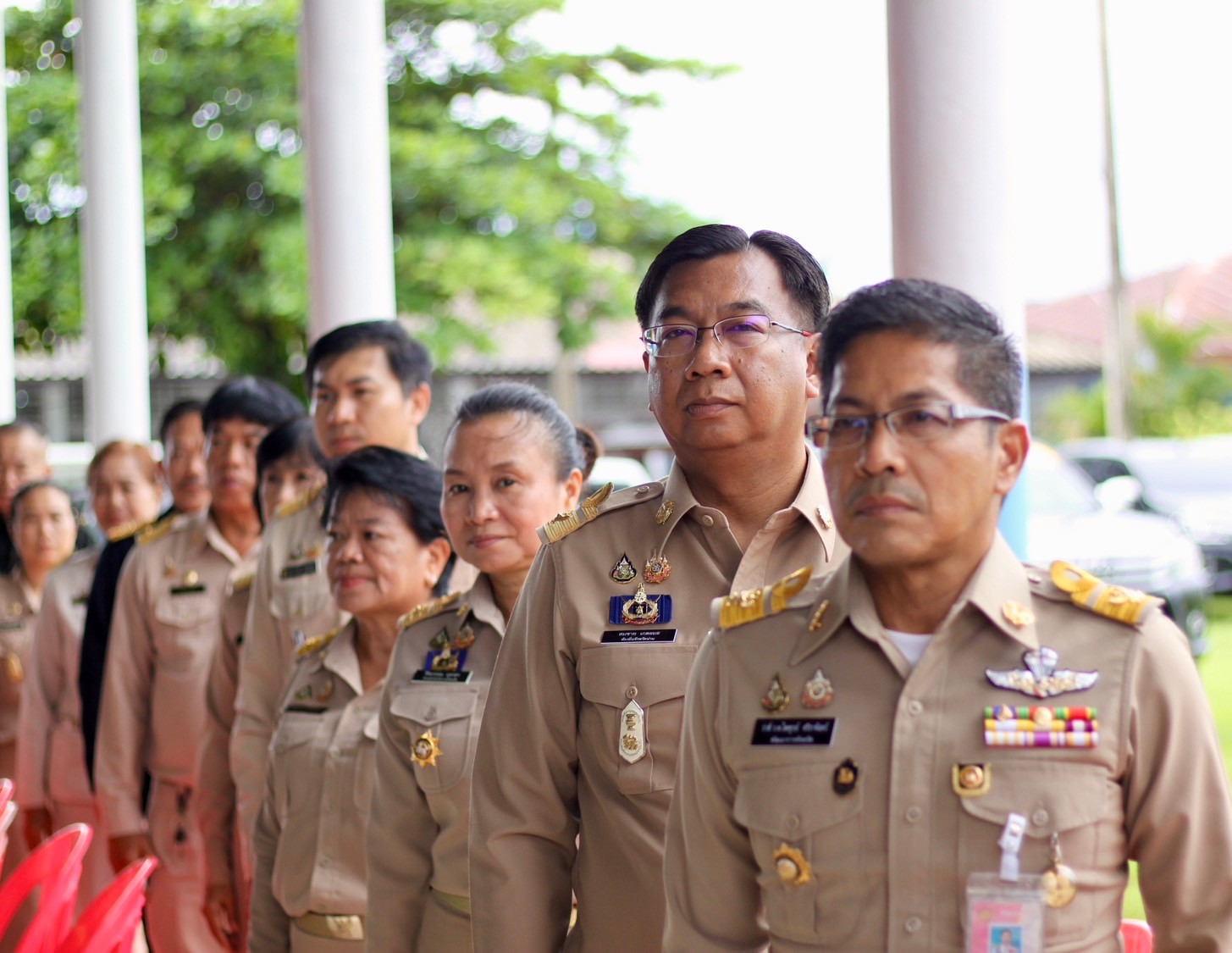 (#)สร้างสรรค์ชุมชน คนพช.น่าน(#) มูลนิธิอาสาเพื่อนพึ่ง (ภาฯ) ยามยาก สภากาชาดไทย เชิญถุงยังชีพพระราชทานมอบแก่ผู้ประสบอุทกภัย และมอบอุปกรณ์การศึกษานักเรียนโรงเรียนน่านนครและโรงเรียนบ้านไหล่น่าน