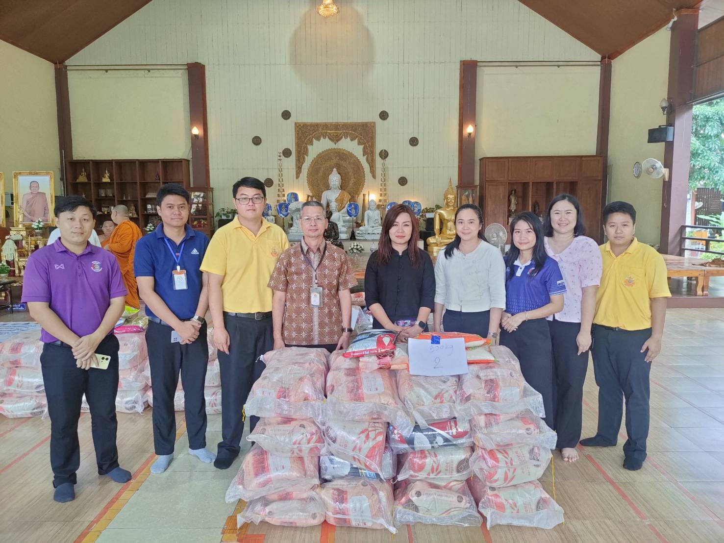 (#)สร้างสรรค์ชุมชน คนพช.น่าน(#) พช.น่าน รับมอบข้าวสารมหาสังฆทาน ช่วยเหลือสังคม ปีที่ 7 โดยวัดป่านันทบุรีญาณสังวราราม