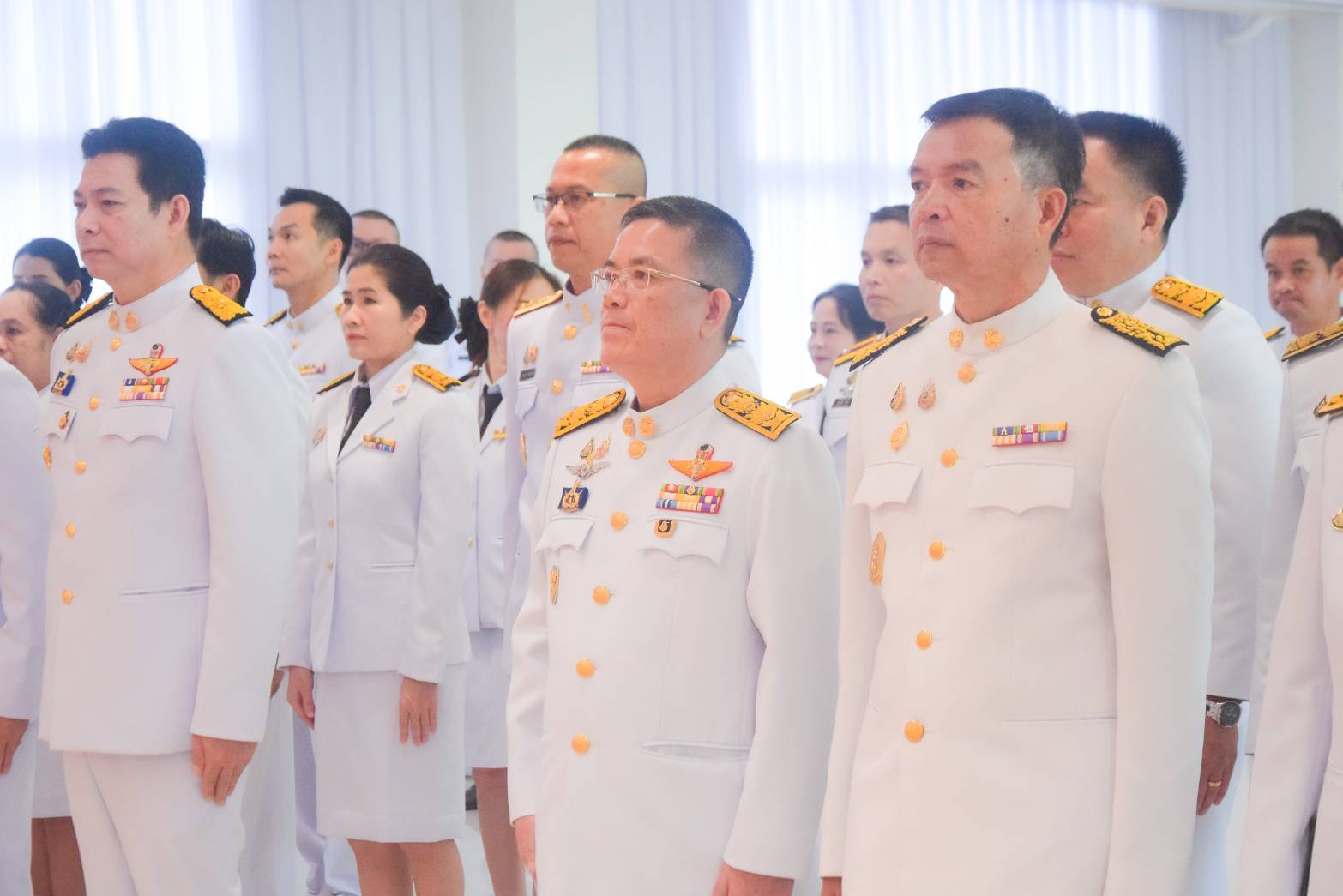 (#)สร้างสรรค์ชุมชน คนพช.น่าน(#) พช.น่าน ร่วมพิธีวางพวงมาลาถวายสักการะ เนื่องในวันคล้ายวันสวรรคตพระบาทสมเด็จพระจอมเกล้าเจ้าอยู่หัว