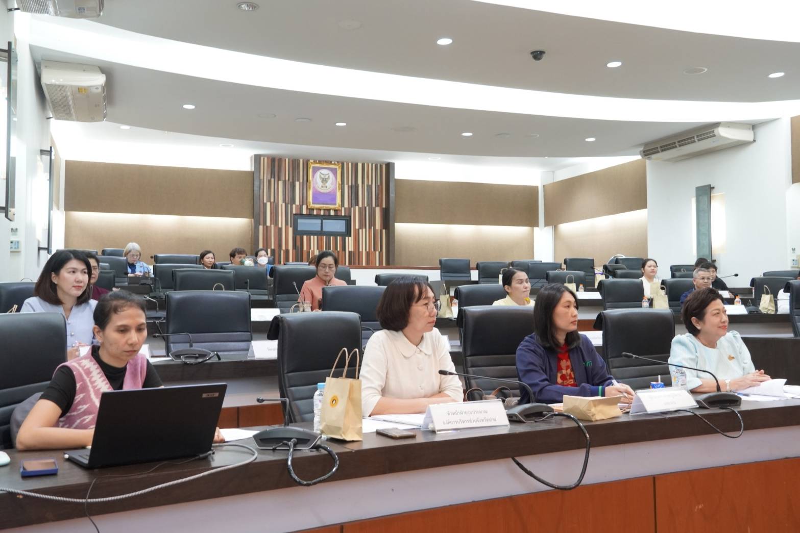 (#)สร้างสรรค์ชุมชน คนพช.น่าน(#) พช.น่าน ร่วมประชุมการจัดทำใบสมัครและรวบรวมข้อมูลเพื่อสมัครสมาชิกเครือข่ายเมืองสร้างสรรค์ด้านหัตถกรรมและศิลปะพื้นบ้านขององค์การยูเนสโก