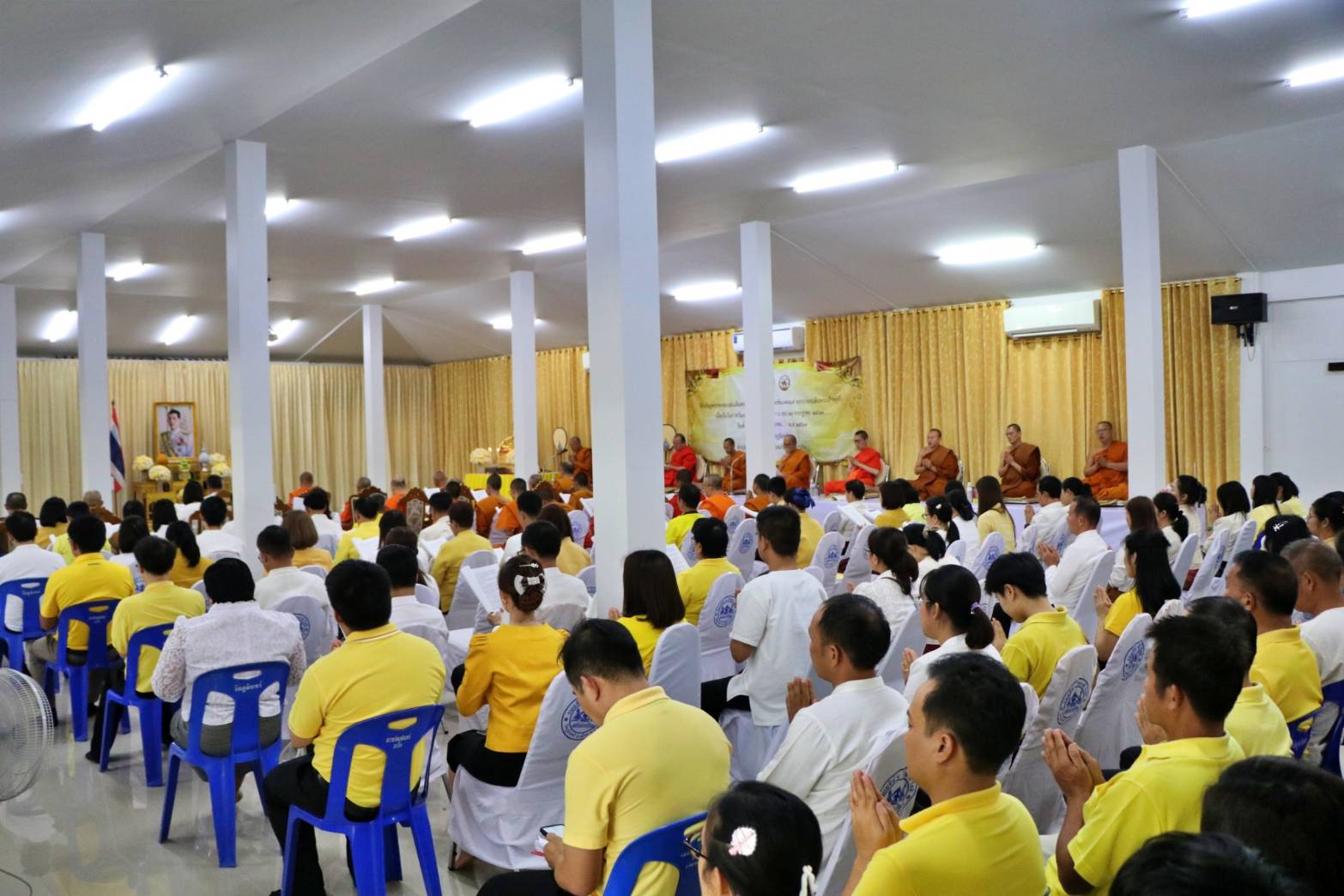 (#)สร้างสรรค์ชุมชน คนพช.น่าน(#) พช.น่าน ร่วมพิธีเจริญพระพุทธมนต์เฉลิมพระเกียรติ ถวายพระพรชัยมงคลแด่ พระบาทสมเด็จพระเจ้าอยู่หัว เนื่องในโอกาสวันเฉลิมพระชนมพรรษา 6 รอบ 28 กรกฎาคม 2567