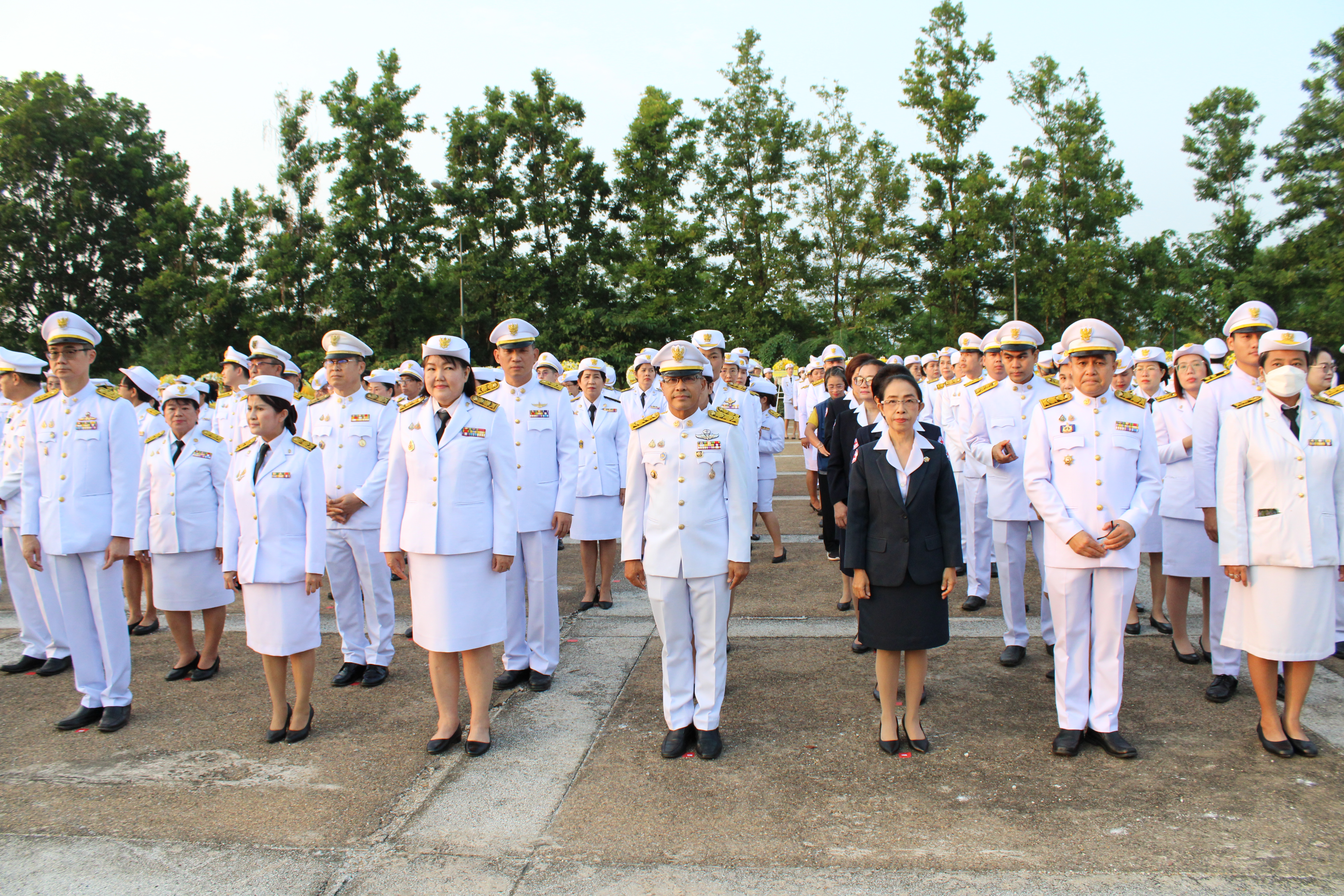 (#)สร้างสรรค์ชุมชน คนพช.น่าน(#) พช.น่าน ร่วมประกอบพิธีวางพวงมาลา เนื่องในวันนวมินทรมหาราช พระบาทสมเด็จพระบรมชนกาธิเบศร มหาภูมิพลอดุลยเดชมหาราช บรมนาถบพิตร