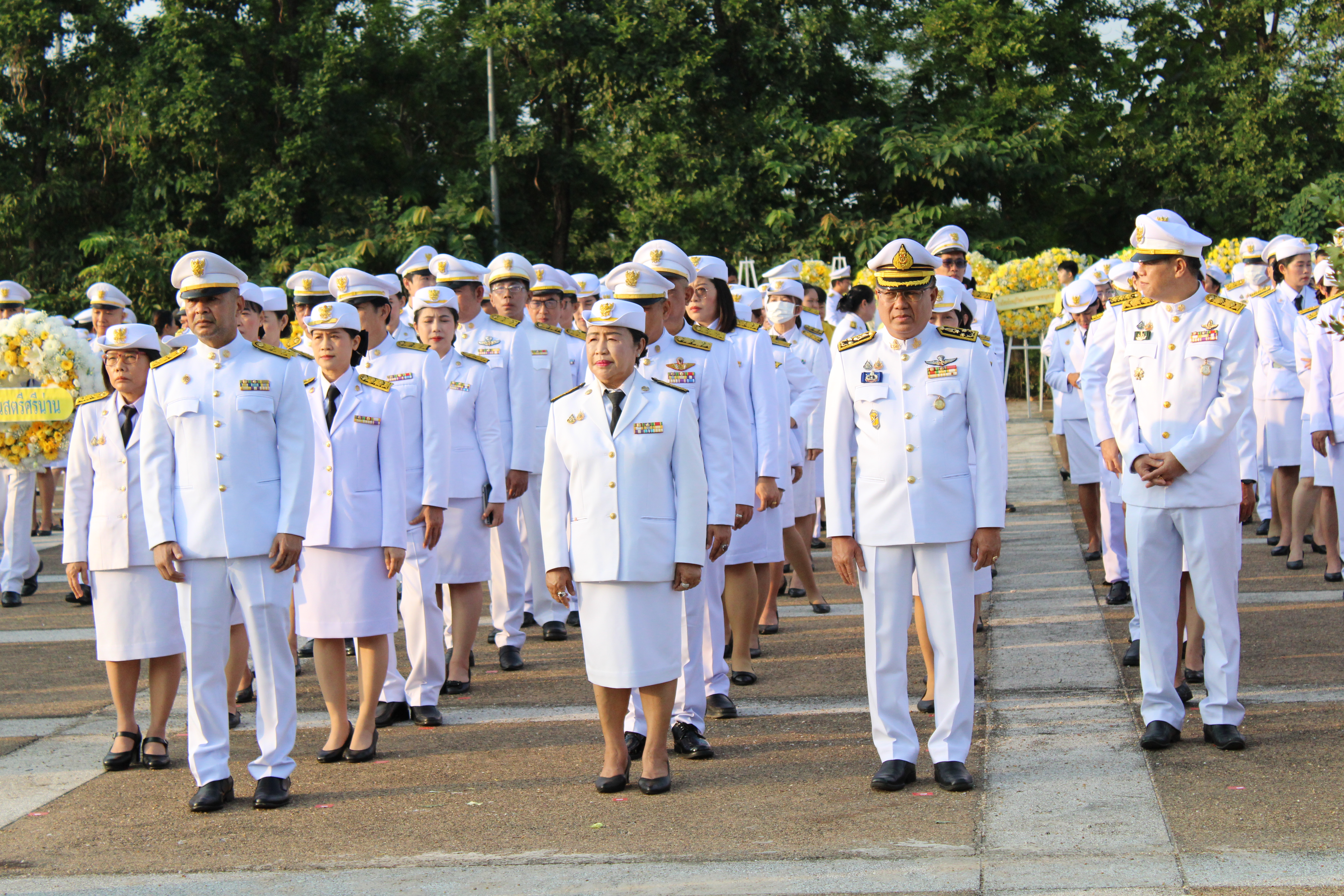 (#)สร้างสรรค์ชุมชน คนพช.น่าน(#) พช.น่าน ร่วมประกอบพิธีวางพวงมาลา เนื่องในวันนวมินทรมหาราช พระบาทสมเด็จพระบรมชนกาธิเบศร มหาภูมิพลอดุลยเดชมหาราช บรมนาถบพิตร