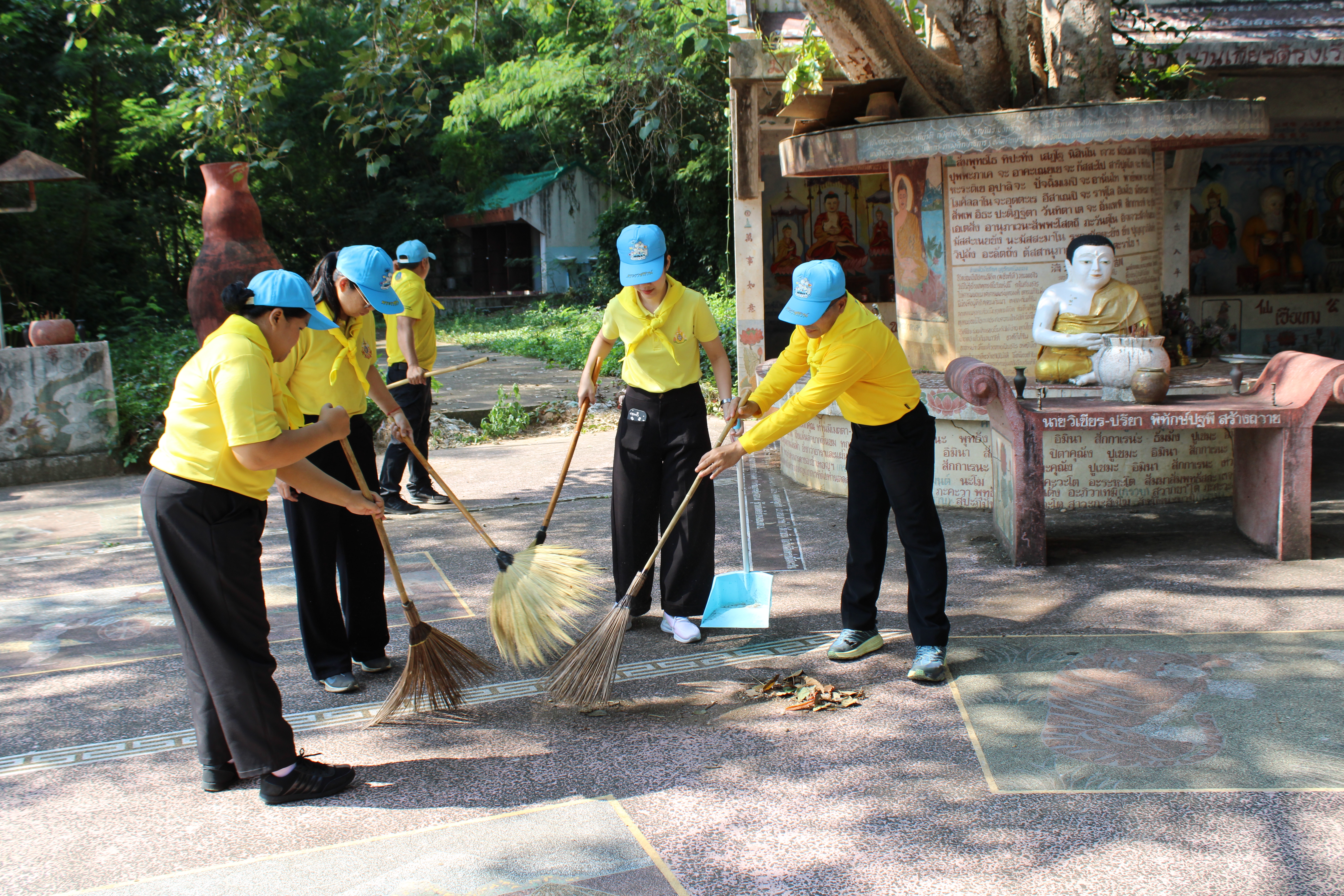 (#)สร้างสรรค์ชุมชน คนพช.น่าน(#) พช.น่าน ร่วมกิจกรรมจิตอาสาพัฒนา เนื่องในวันคล้ายวันสวรรคตของพระบาทสมเด็จพระบรมชนกาธิเบศร มหาภูมิพลอดุลยเดชมหาราช บรมราชบพิตร