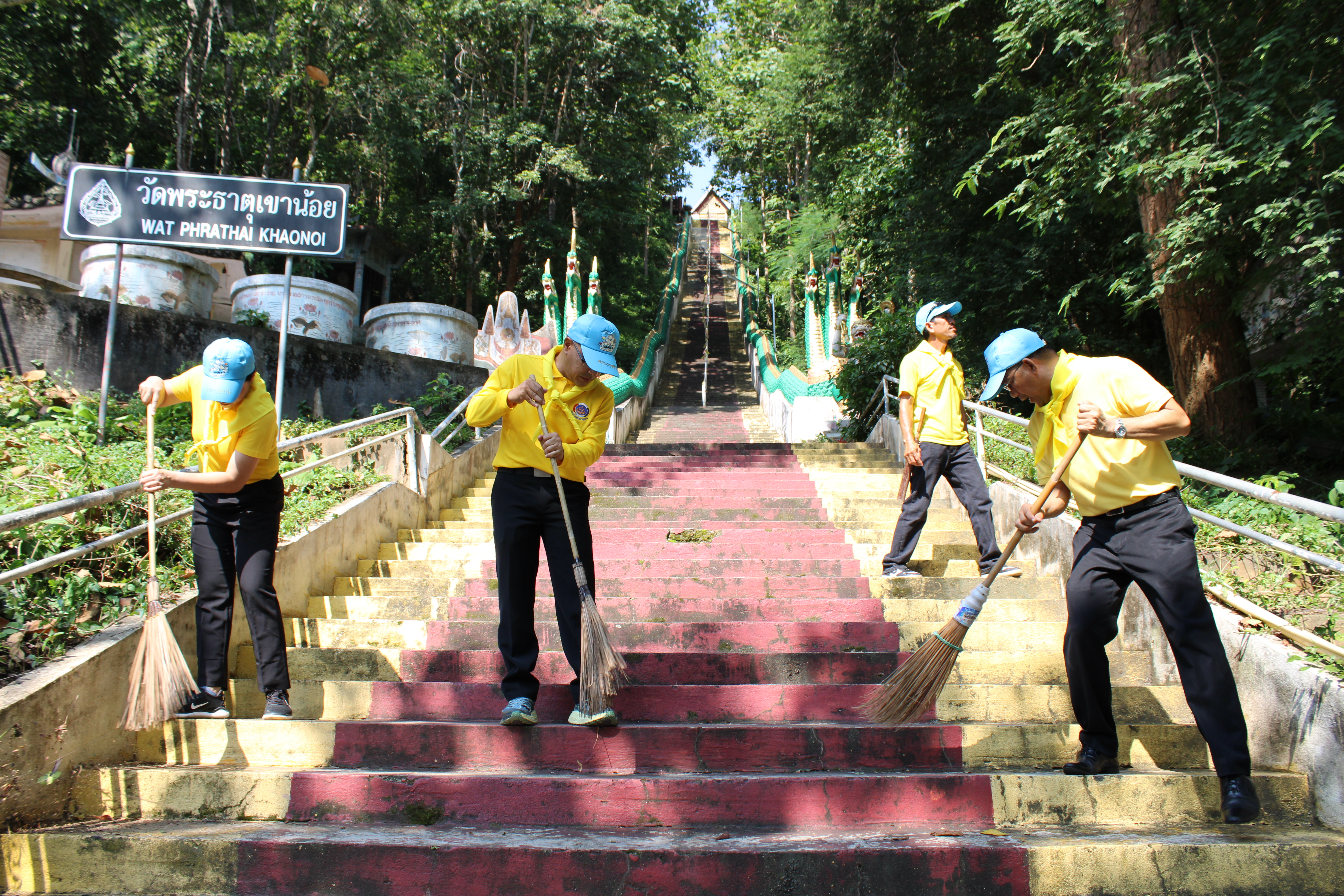 (#)สร้างสรรค์ชุมชน คนพช.น่าน(#) พช.น่าน ร่วมกิจกรรมจิตอาสาพัฒนา เนื่องในวันคล้ายวันสวรรคตของพระบาทสมเด็จพระบรมชนกาธิเบศร มหาภูมิพลอดุลยเดชมหาราช บรมราชบพิตร