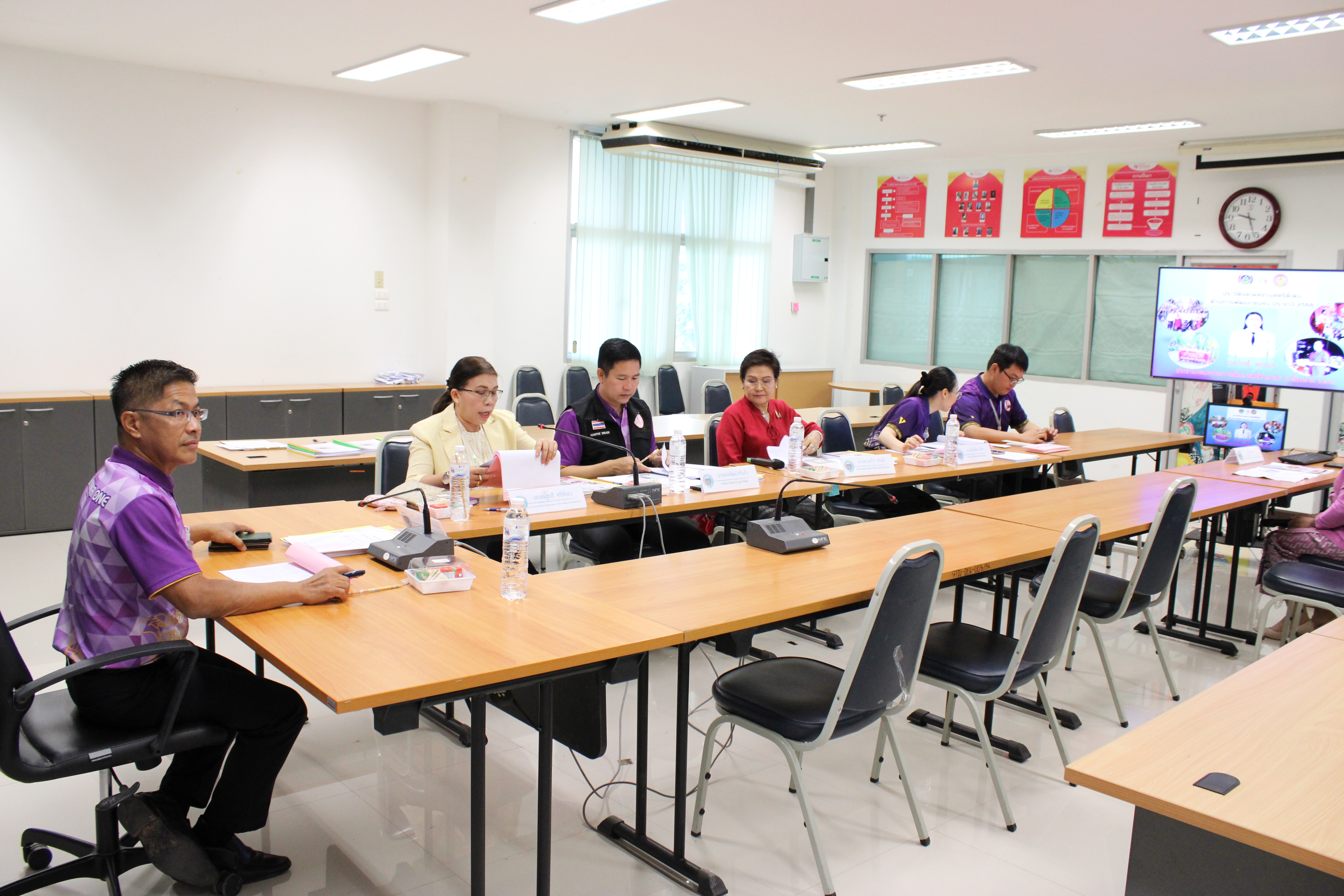 (#)สร้างสรรค์ชุมชน คนพช.น่าน(#) พช.น่าน คัดเลือกสตรีดีเด่นด้านการพัฒนาชุมชน เพื่อประกาศเกียรติคุณเนื่องในวันสตรีสากล ประจำปี 2568