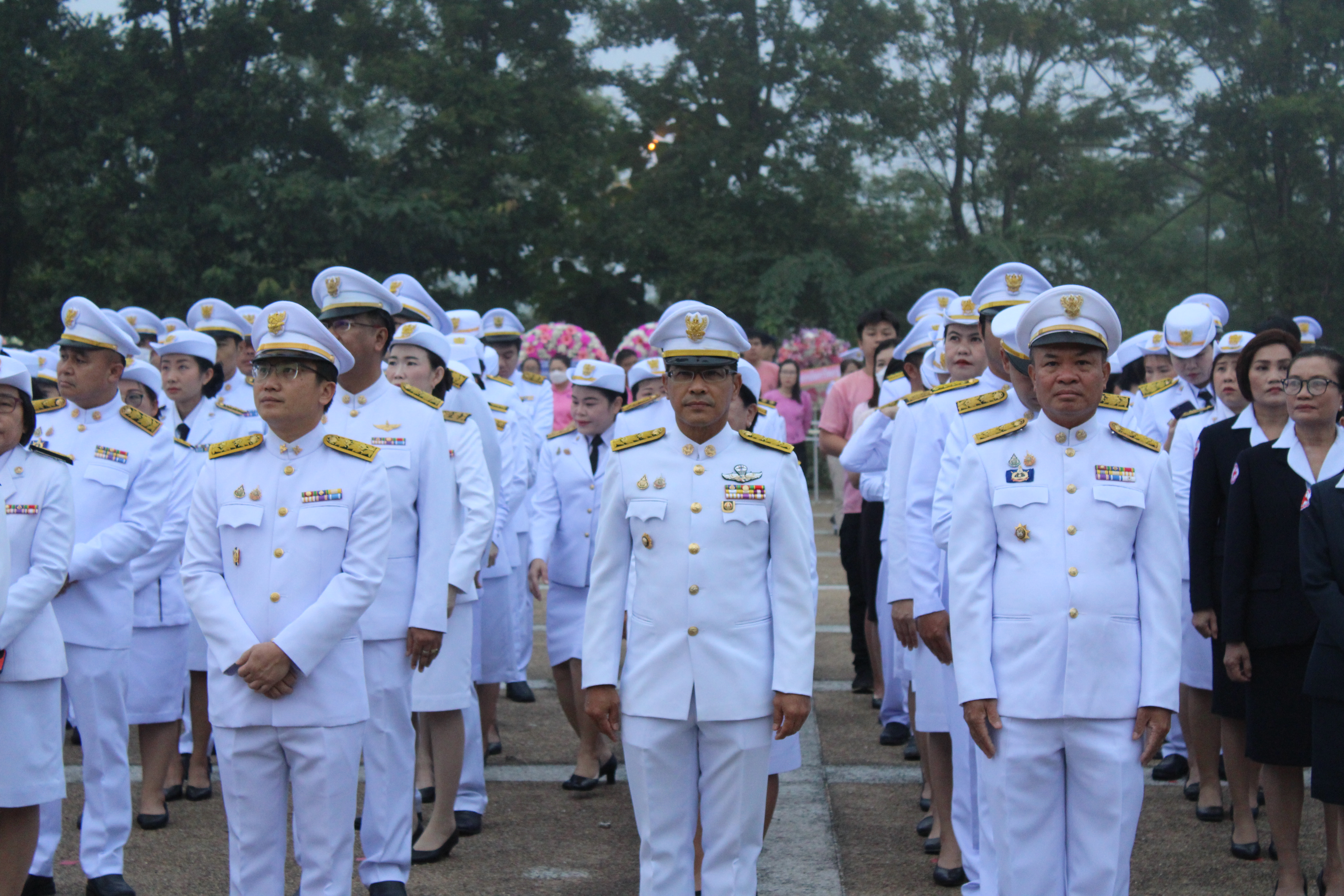 (#)สร้างสรรค์ชุมชน คนพช.น่าน(#) พช.น่าน ร่วมประกอบพิธีวางพวงมาลา เนื่องในวันคล้ายวันสวรรคตพระบาทสมเด็จพระจุลจอมเกล้าเจ้าอยู่หัว