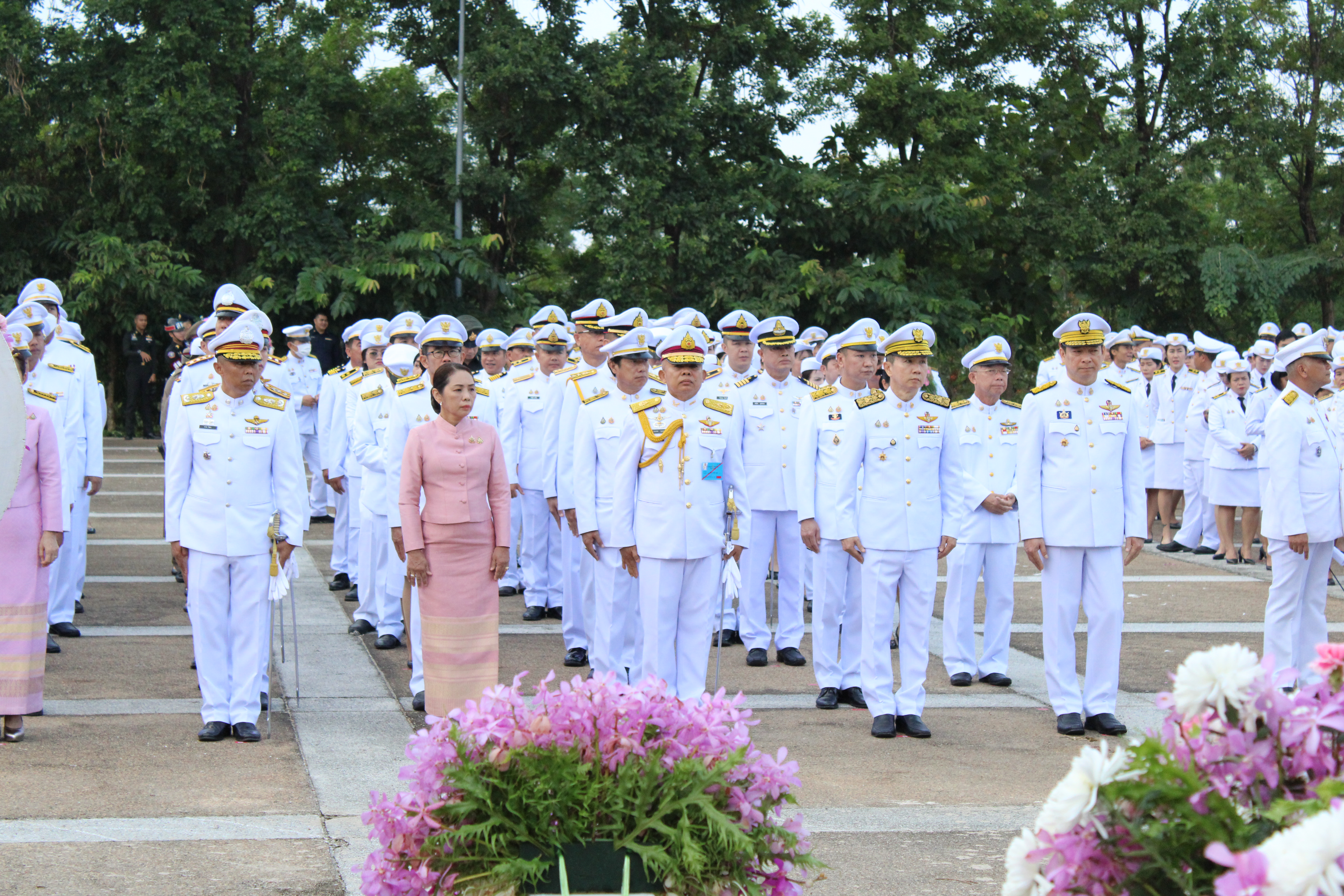 (#)สร้างสรรค์ชุมชน คนพช.น่าน(#) พช.น่าน ร่วมประกอบพิธีวางพวงมาลา เนื่องในวันคล้ายวันสวรรคตพระบาทสมเด็จพระจุลจอมเกล้าเจ้าอยู่หัว