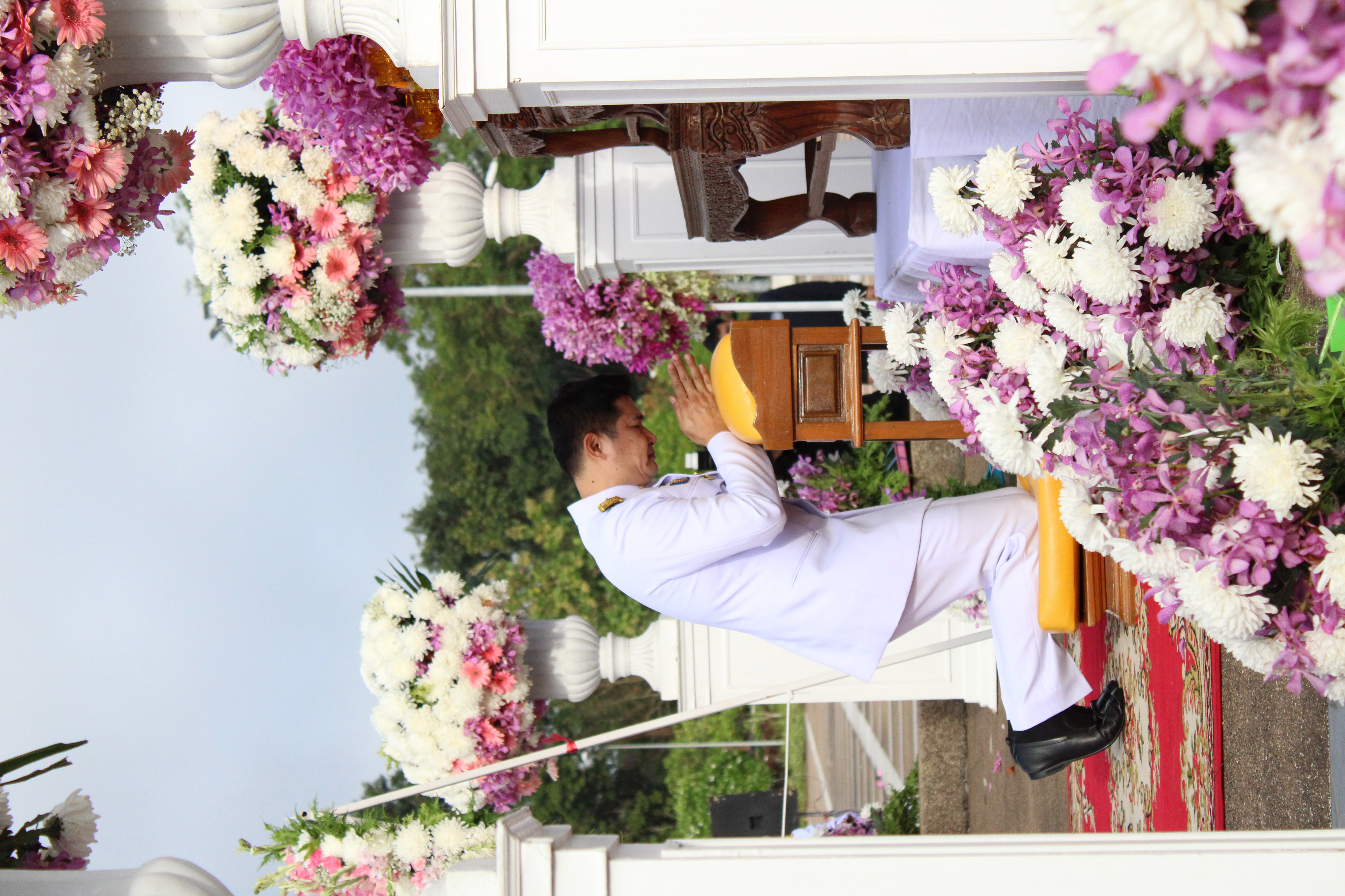 (#)สร้างสรรค์ชุมชน คนพช.น่าน(#) พช.น่าน ร่วมประกอบพิธีวางพวงมาลา เนื่องในวันคล้ายวันสวรรคตพระบาทสมเด็จพระจุลจอมเกล้าเจ้าอยู่หัว