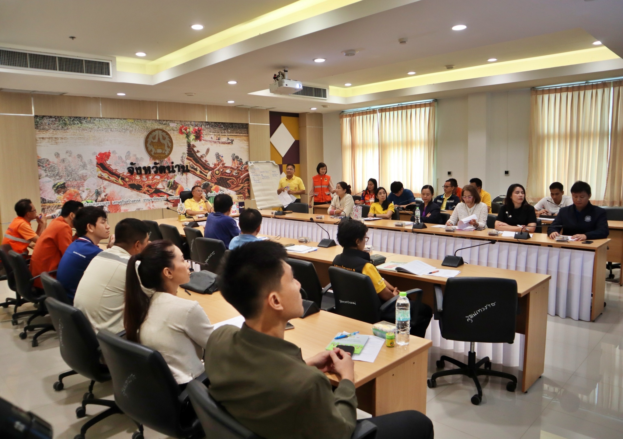 (#)สร้างสรรค์ชุมชน คนพช.น่าน(#) พช.น่าน ร่วมประชุมถอดบทเรียนป้องกันแก้ไขปัญหาอุทกภัย น้ำท่วมฉับพลัน น้ำป่าไหลหลาก ครั้งที่ 2