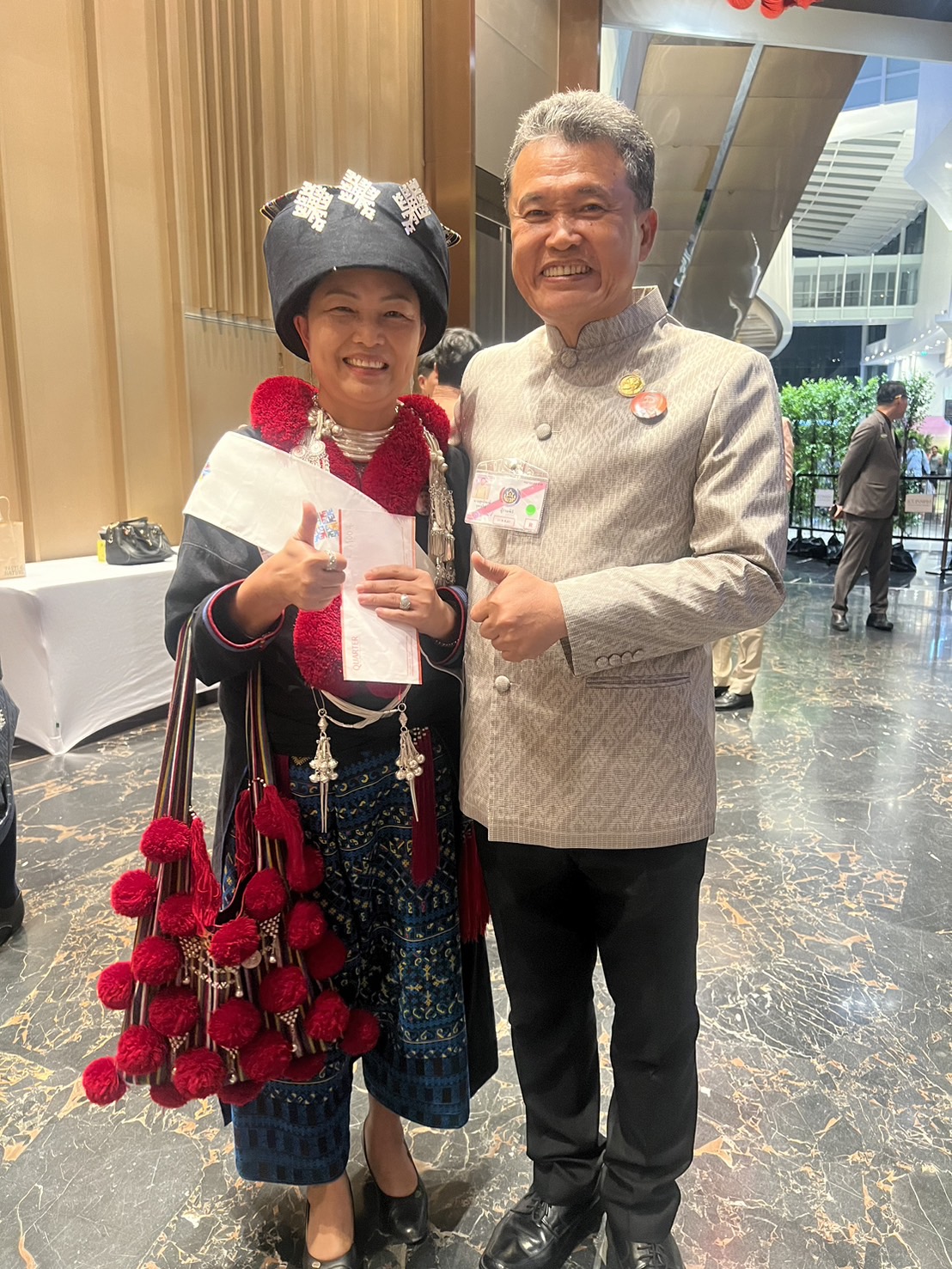 (#)สร้างสรรค์ชุมชน คนพช.น่าน(#) ผู้ประกอบการ OTOP น่าน ร่วมนำเสนอผลงานการประกวดผ้าลายพระราชทาน “ผ้าลายสิริวชิราภรณ์” และงานหัตถกรรม รอบตัดสิน ระดับประเทศ ประจำปี 2567