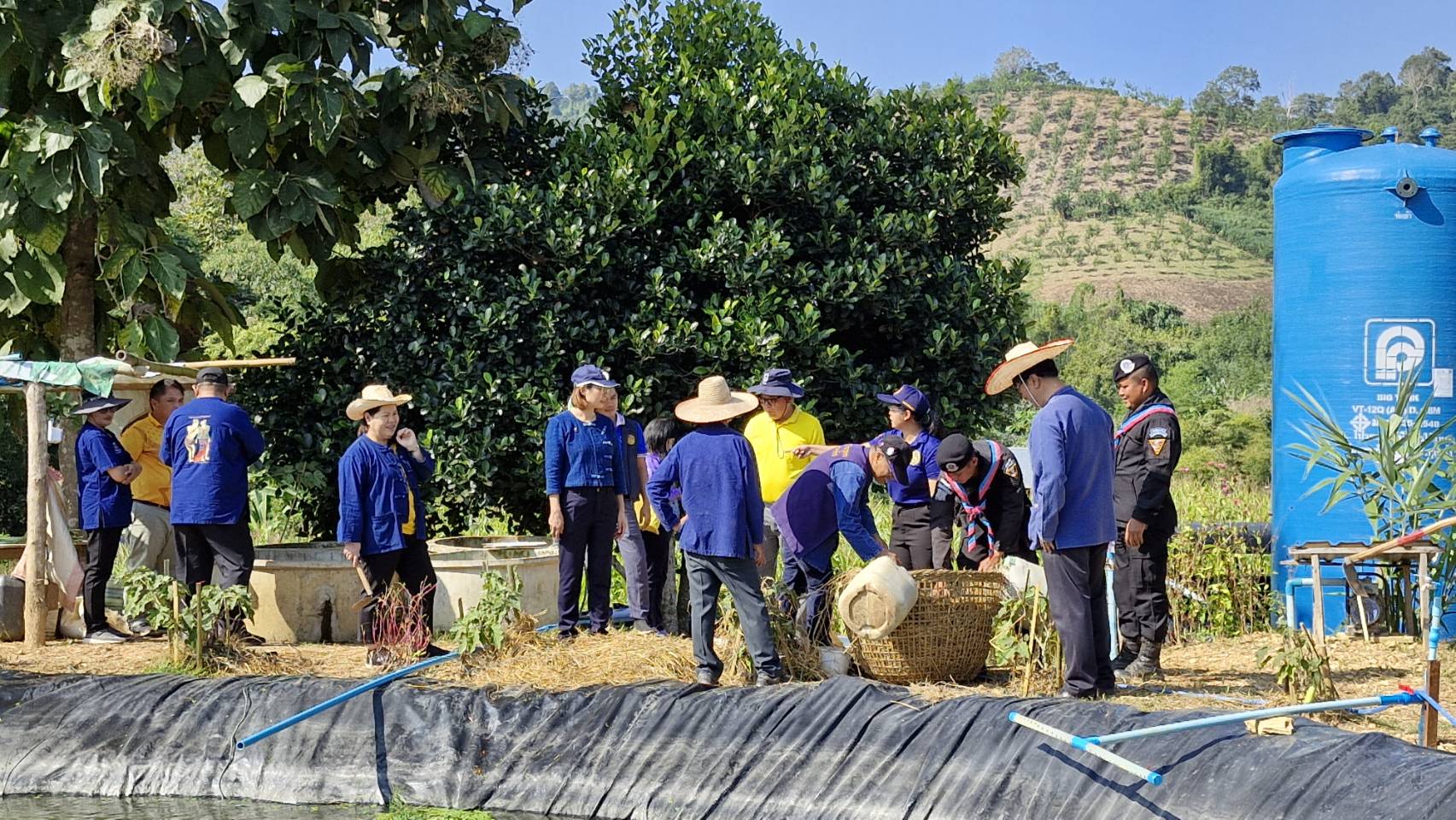 (#) สร้างสรรค์ชุมชน คนพช.น่าน(#)พช.น่าน จัดกิจกรรมเอามื้อสามัคคี ตามโครงการโคก หนอง นาวิถีน่าน พอเพียงสู่ความยั่งยืน ครั้งที่ 1/2568