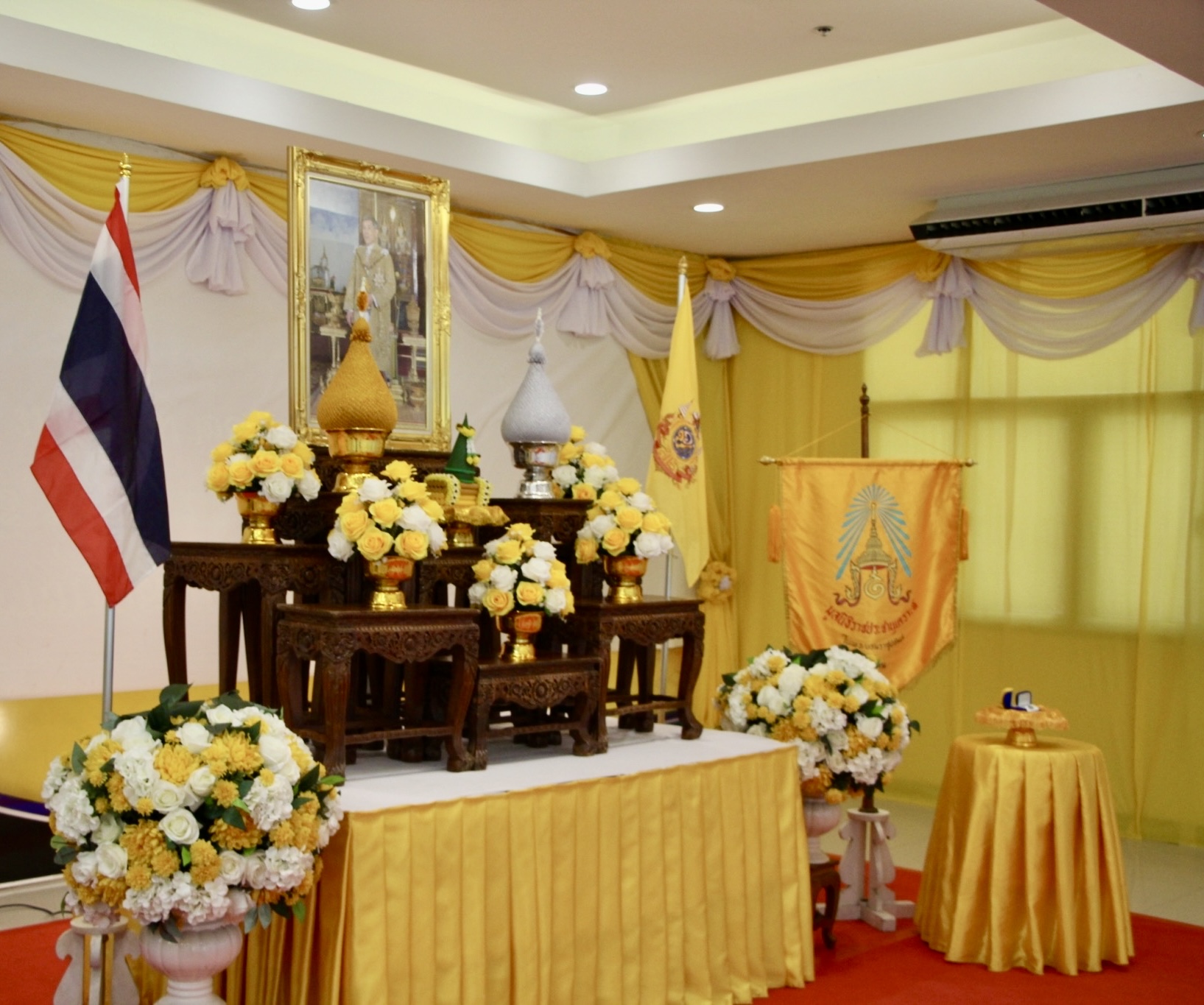 (#) สร้างสรรค์ชุมชน คนพช.น่าน(#) พช.น่าน ร่วมพิธีมอบเข็มเครื่องหมายกรรมการมูลนิธิราชประชานุเคราะห์ประจำจังหวัดเนื่องในโอกาสครบ 60 ปี วันพระราชทานกำเนิดมูลนิธิราชประชานุเคราะห์ ในพระบรมราชูปถัมถัมภ์