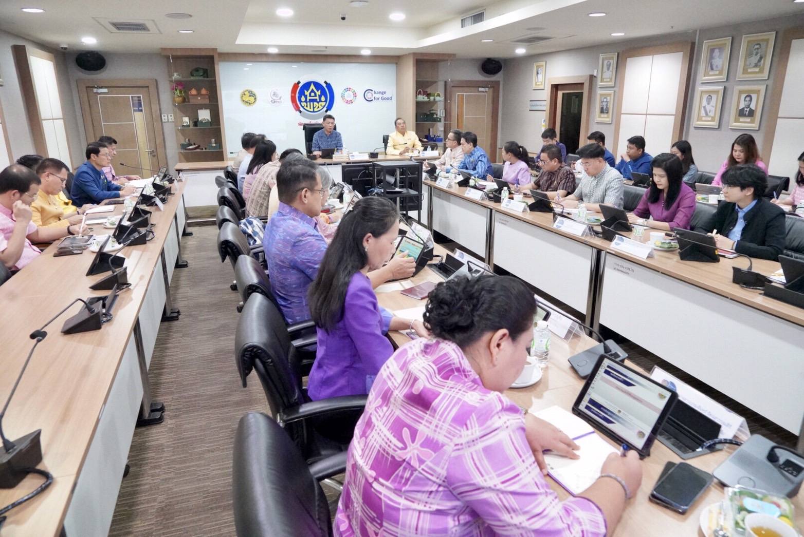 (#) สร้างสรรค์ชุมชน คนพช.น่าน(#) พช.น่าน ร่วมการประชุมกรมการพัฒนาชุมชน ครั้งที่ 11/2567 เคลื่อนงานพช. “ติดตามจริง โปร่งใส ตรวจสอบได้”