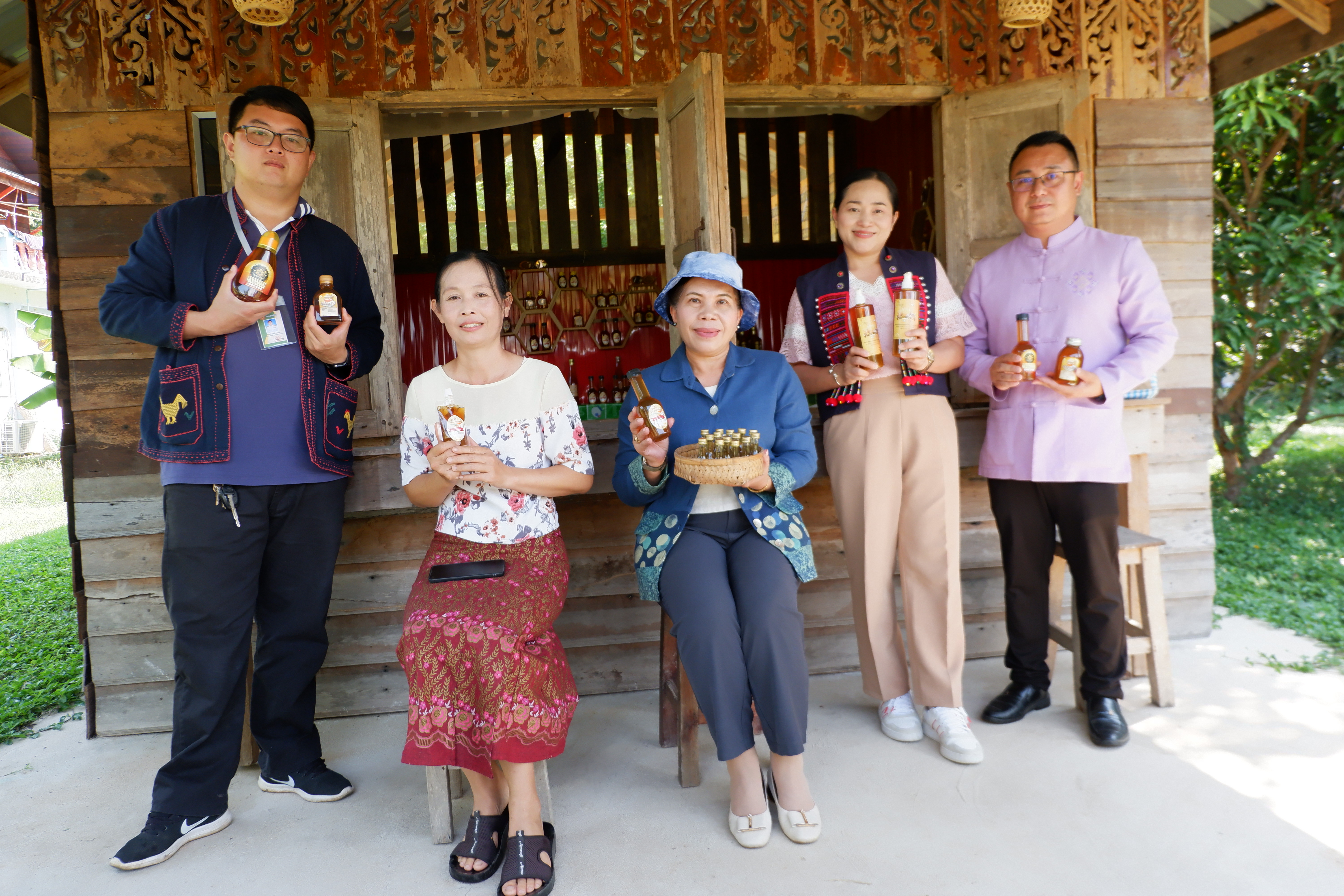 (#)สร้างสรรค์ชุมชน คนพช.น่าน(#) พช.น่าน สำรวจและเตรียมความพร้อมการดำเนินงานโครงการพัฒนาผลิตภัณฑ์ OTOP กลุ่มปรับตัวสู่การพัฒนา (Quadrant D) ปี 2568