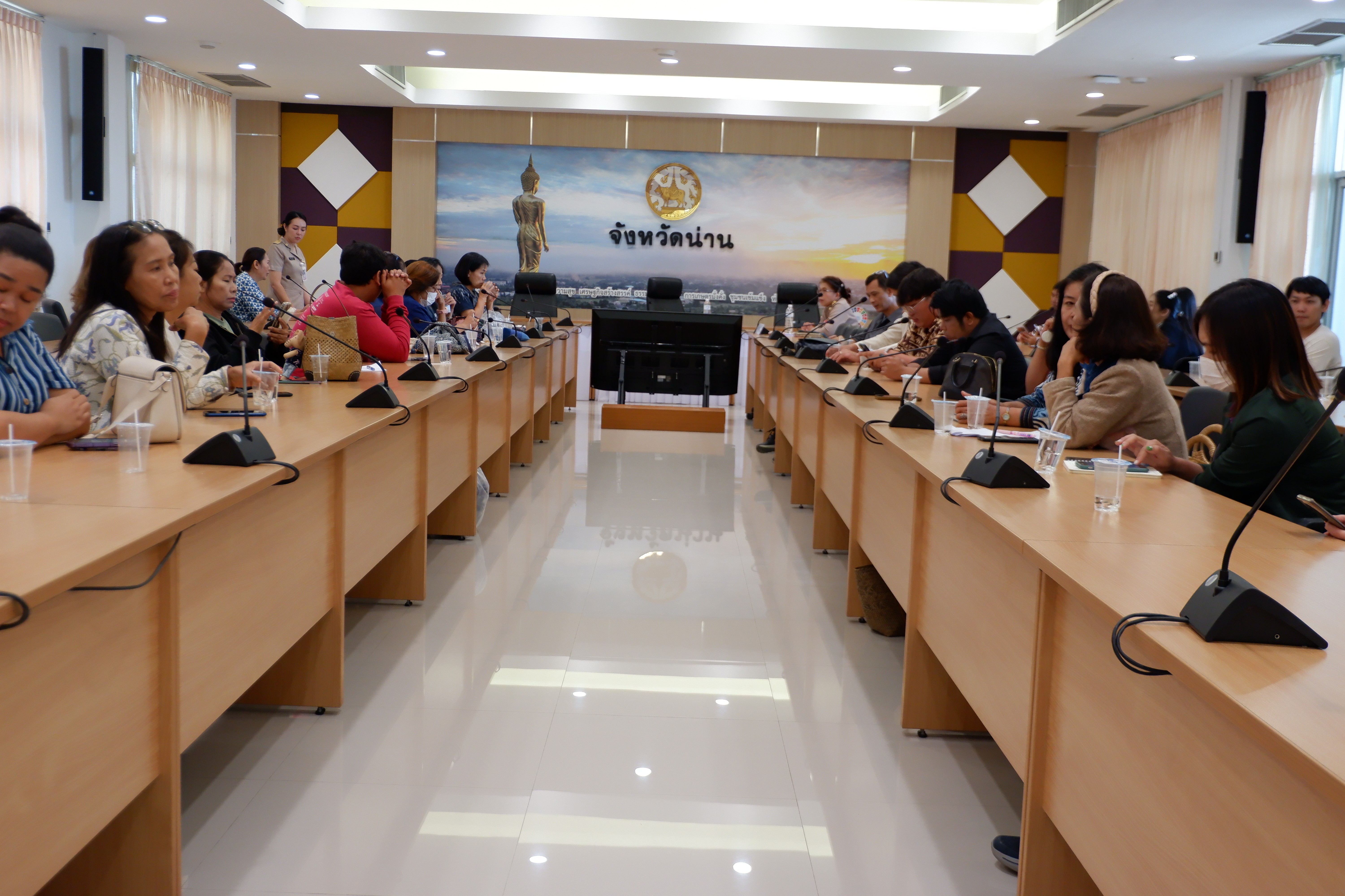 (#) สร้างสรรค์ชุมชน คนพช.น่าน(#) พช.น่าน ประชุมผู้ผลิต ผู้ประกอบการหนึ่งตำบล หนึ่งผลิตภัณฑ์ (OTOP) ประเภท 3 – 5 ดาว และ OTOP ชวนชิม จังหวัดน่านครั้งที่ 1/2568