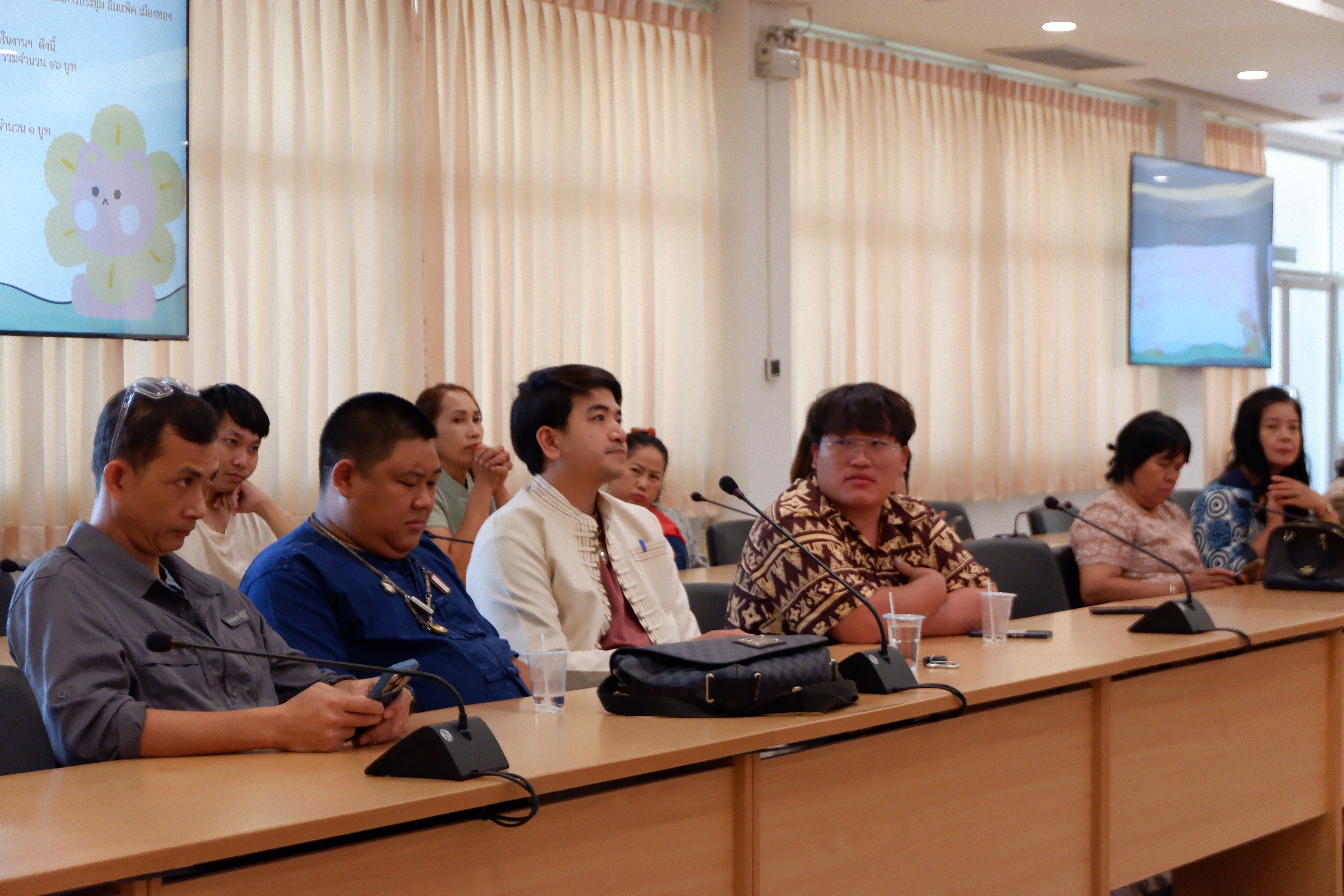 (#) สร้างสรรค์ชุมชน คนพช.น่าน(#) พช.น่าน ประชุมผู้ผลิต ผู้ประกอบการหนึ่งตำบล หนึ่งผลิตภัณฑ์ (OTOP) ประเภท 3 – 5 ดาว และ OTOP ชวนชิม จังหวัดน่านครั้งที่ 1/2568